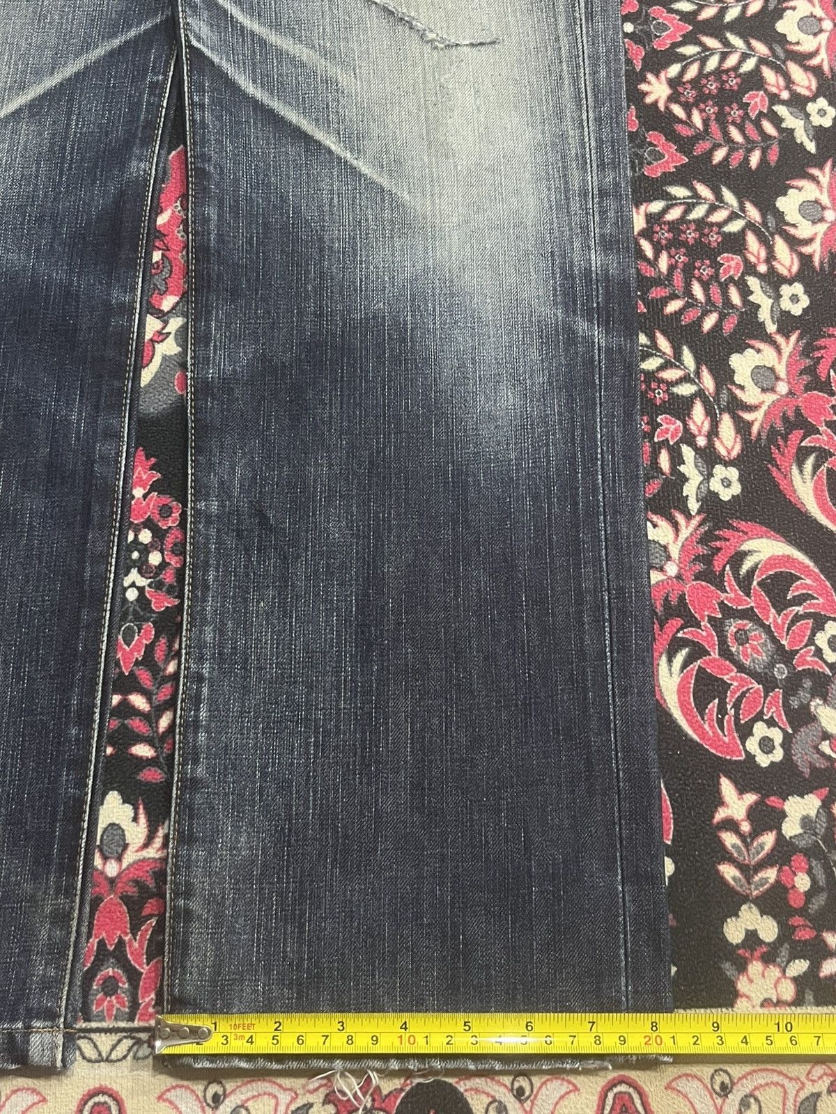 Edwin Edwin 503ZZ Dark Blue Faded Whisker Ripped Straight Leg Jean Size US 31 - 16 Thumbnail
