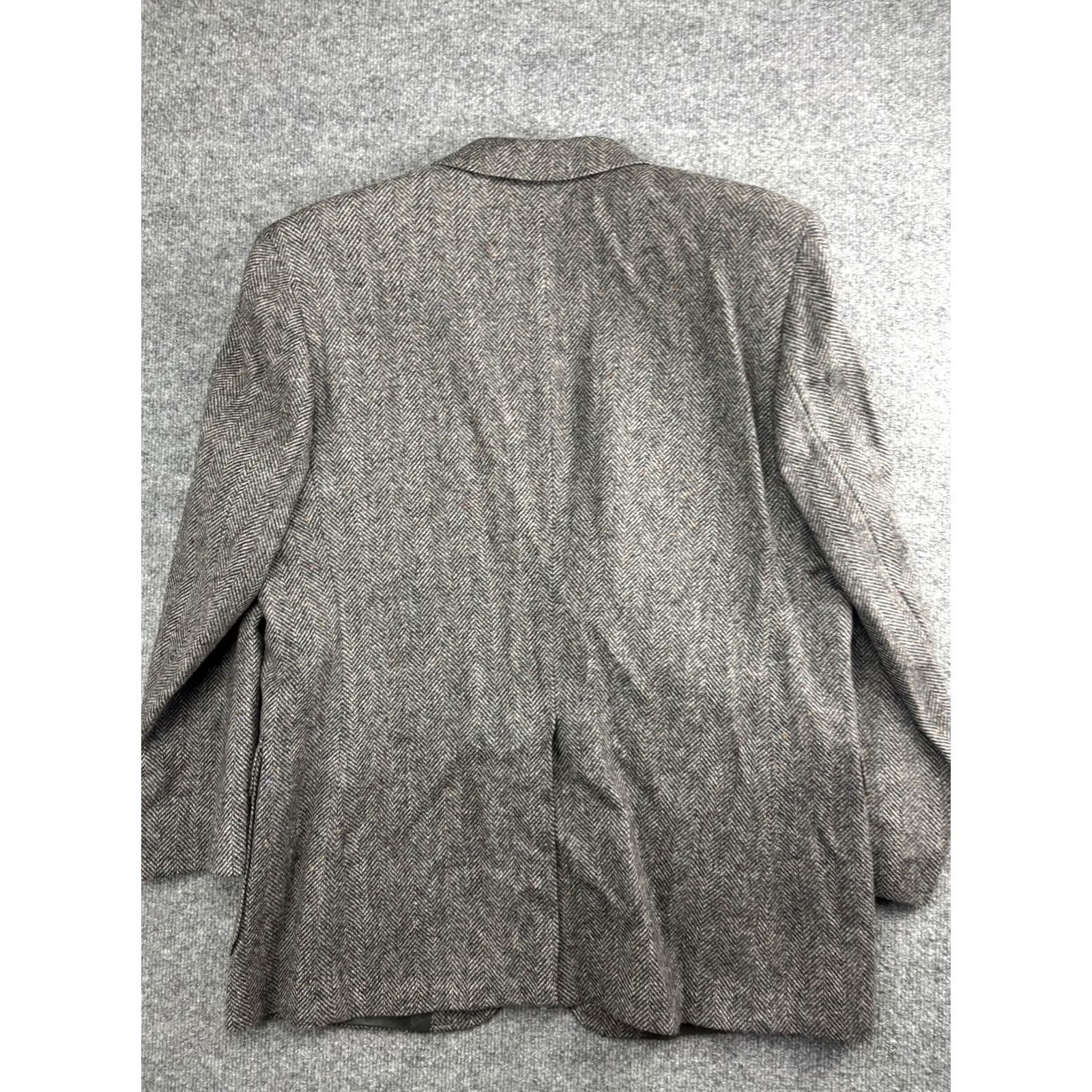 Levi's VNTG Levi's Tailored Classics Blazer Mens L Gray Herringbone Wool USA 90s Regular Tailored Classics Blazer Mens L Gray Herringbone Wool USA 90s Size 44R - 6 Thumbnail