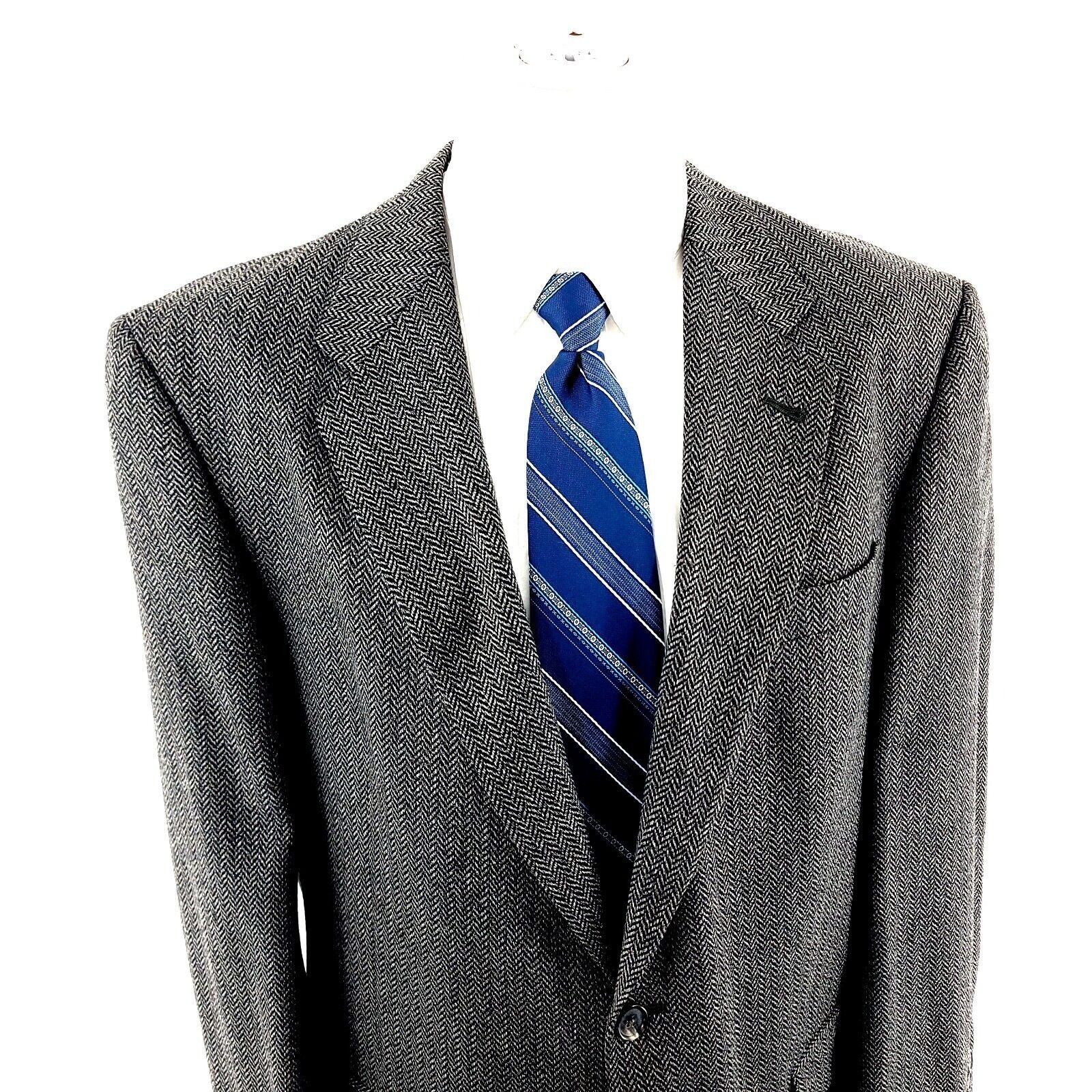 Hart Schaffner Marx Hart Schaffner Marx Tweed Wool 2 Button Sport Coat 44R Gray Size 44R - 1 Thumbnail