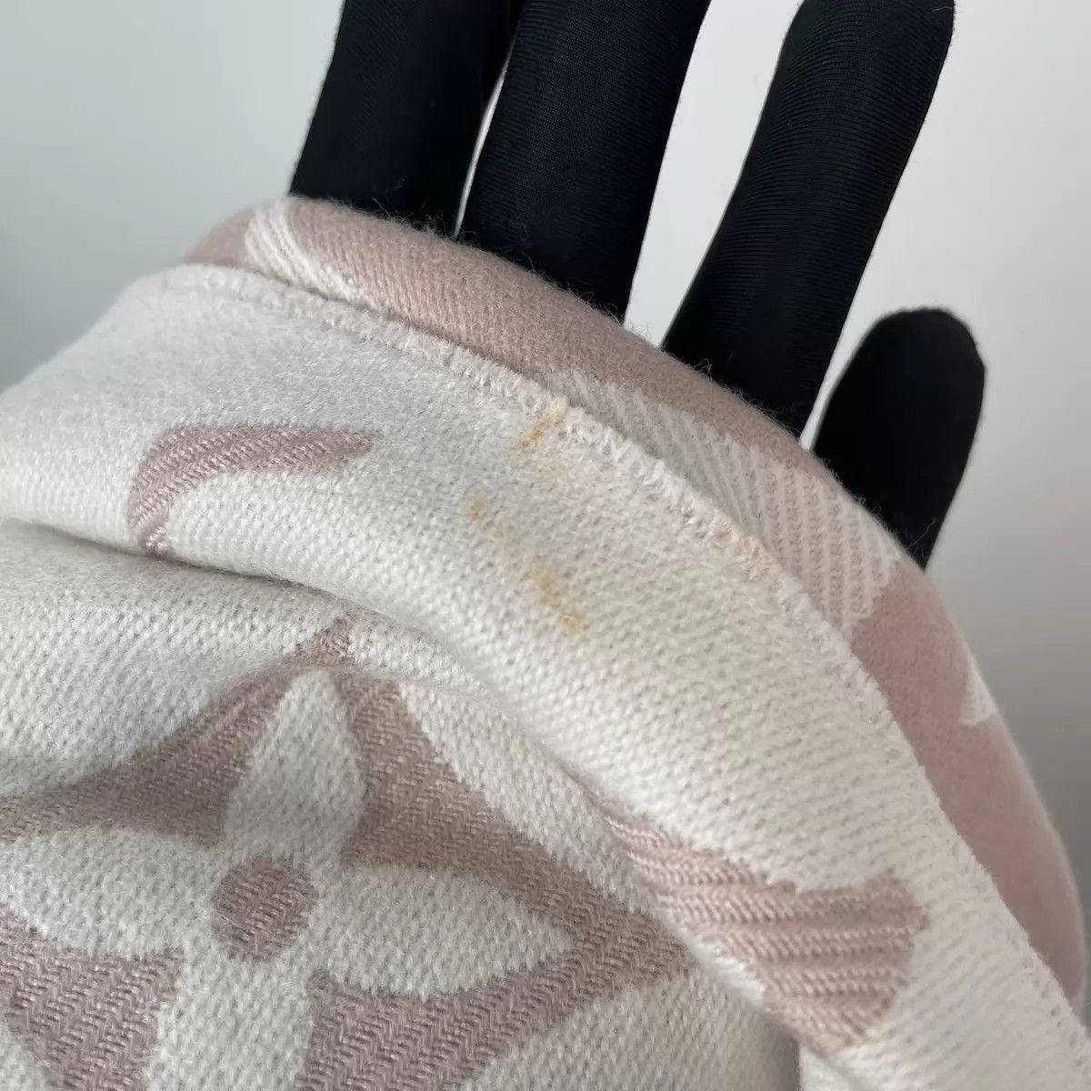 Other Louis Vuitton cashmere scarf 170x34 pink Size ONE SIZE - 3 Thumbnail