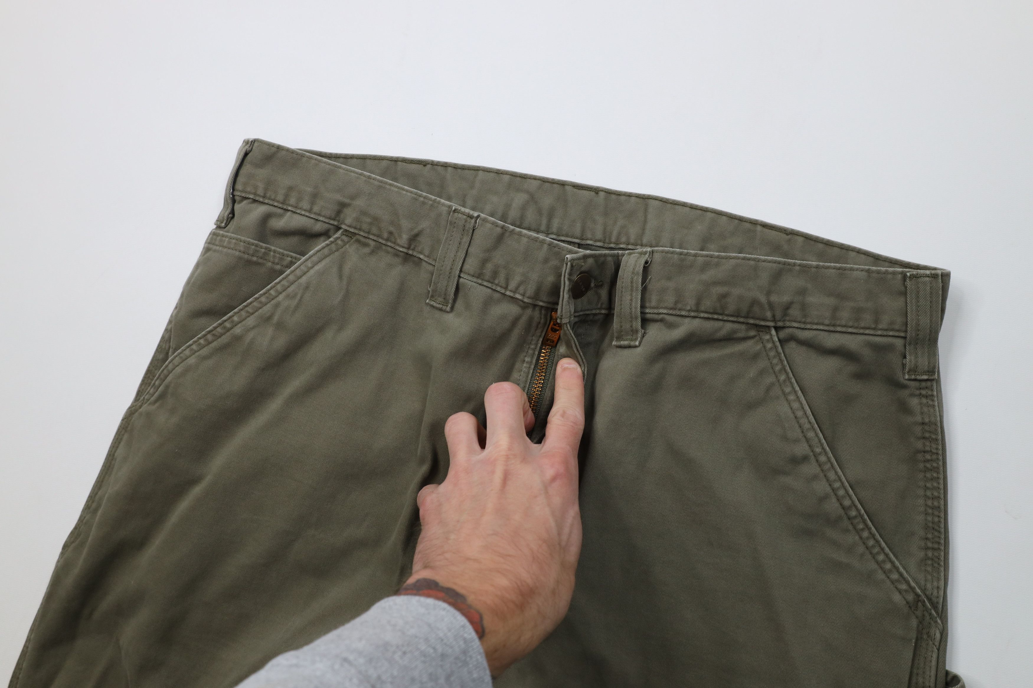 Carhartt Vintage Carhartt Wide Leg Dungaree Pants Army Green Size US 38 / EU 54 - 8 Thumbnail