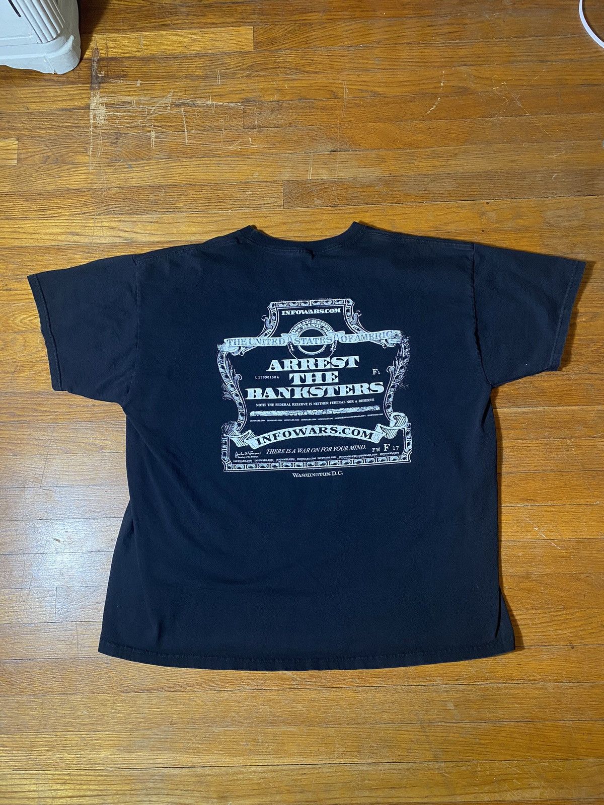 Jerzees × Vintage Vintage Infowars End The Fed Arrest The Banksters T-shirt Size US XL / EU 56 / 4 - 7 Thumbnail