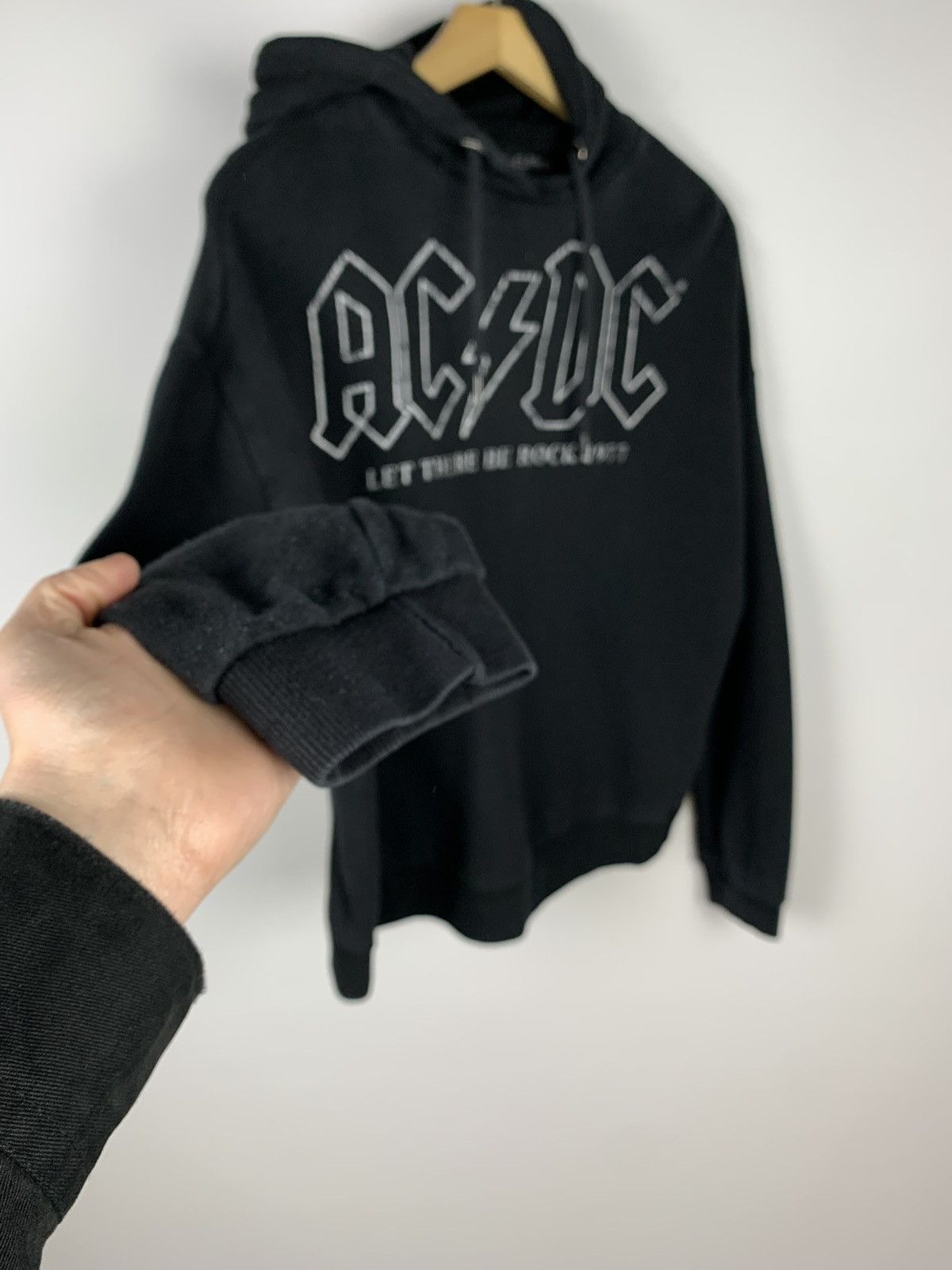 Band Tees Ac/Dc Rock Band 1977 Hoodie Tour Size L Faded Y2K Size L / US 10 / IT 46 - 8 Thumbnail