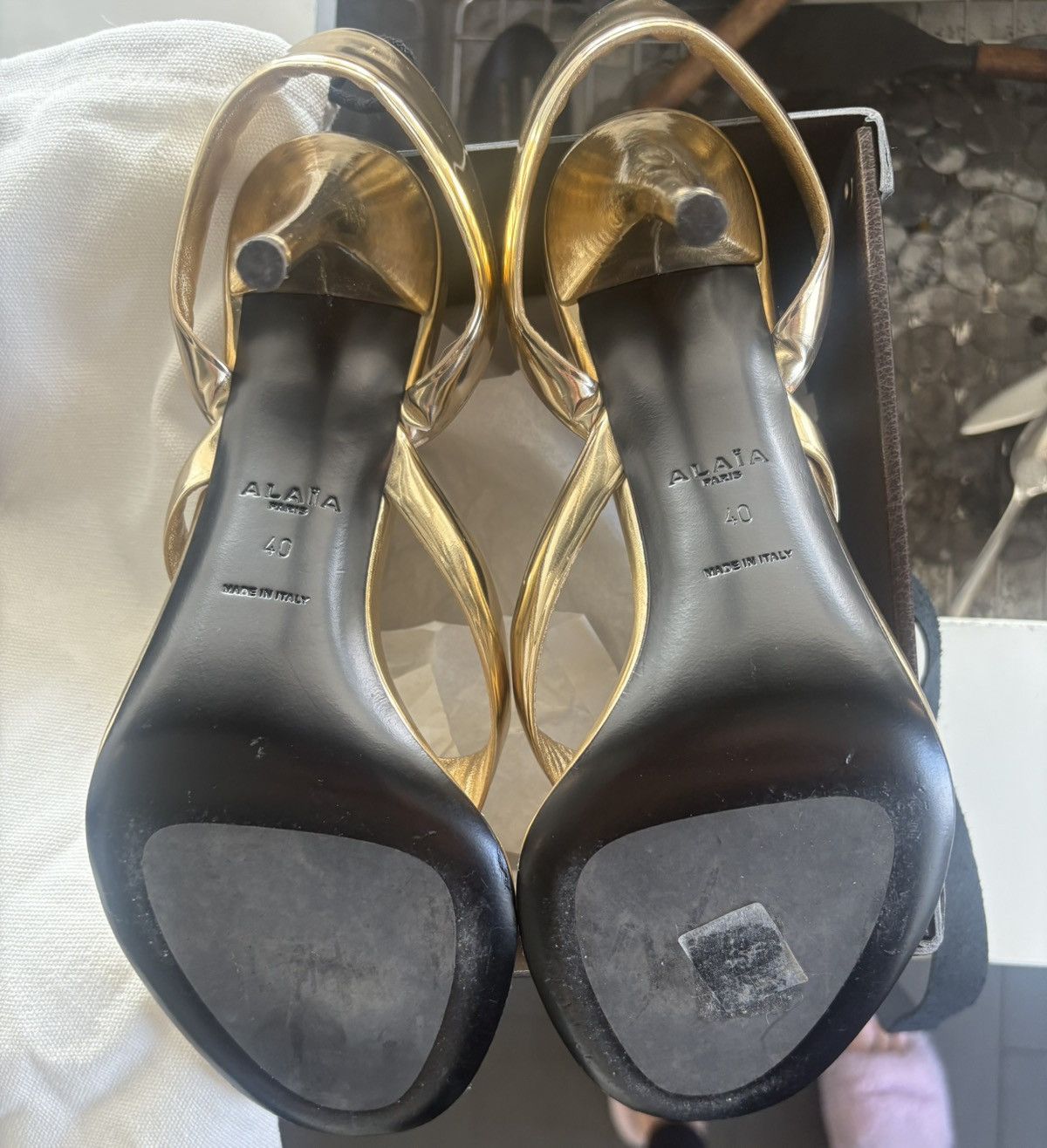 Alaia Tong Metallic Leather Sandals Size US 10 / IT 40 - 5 Thumbnail
