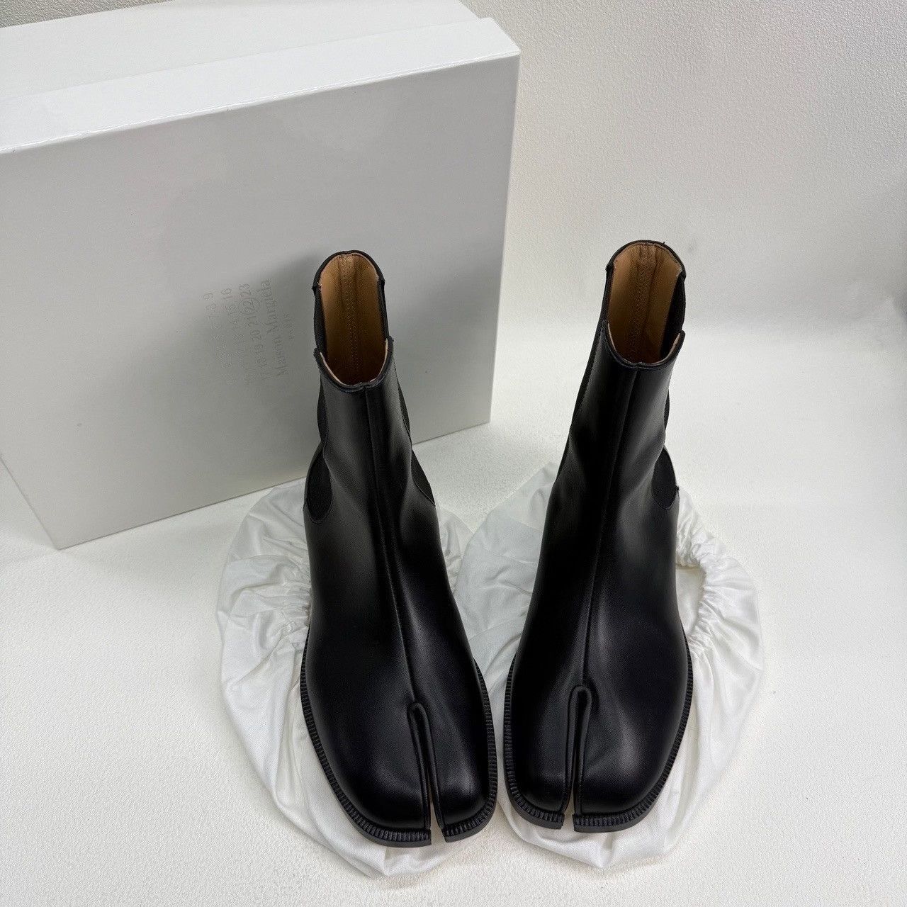 Maison Margiela Maison Margiela Black Boots us_6 Women Size US 6 / IT 36 - 1 Thumbnail