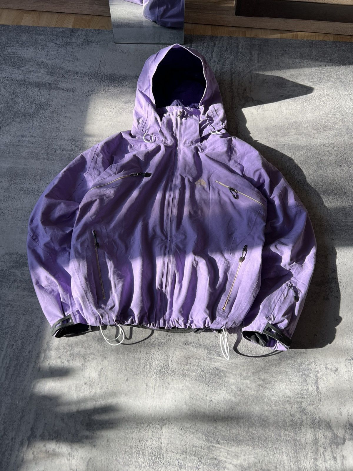 VINTAGE NIKE ACG GORE-TEX TECHNOLOGY JACKET