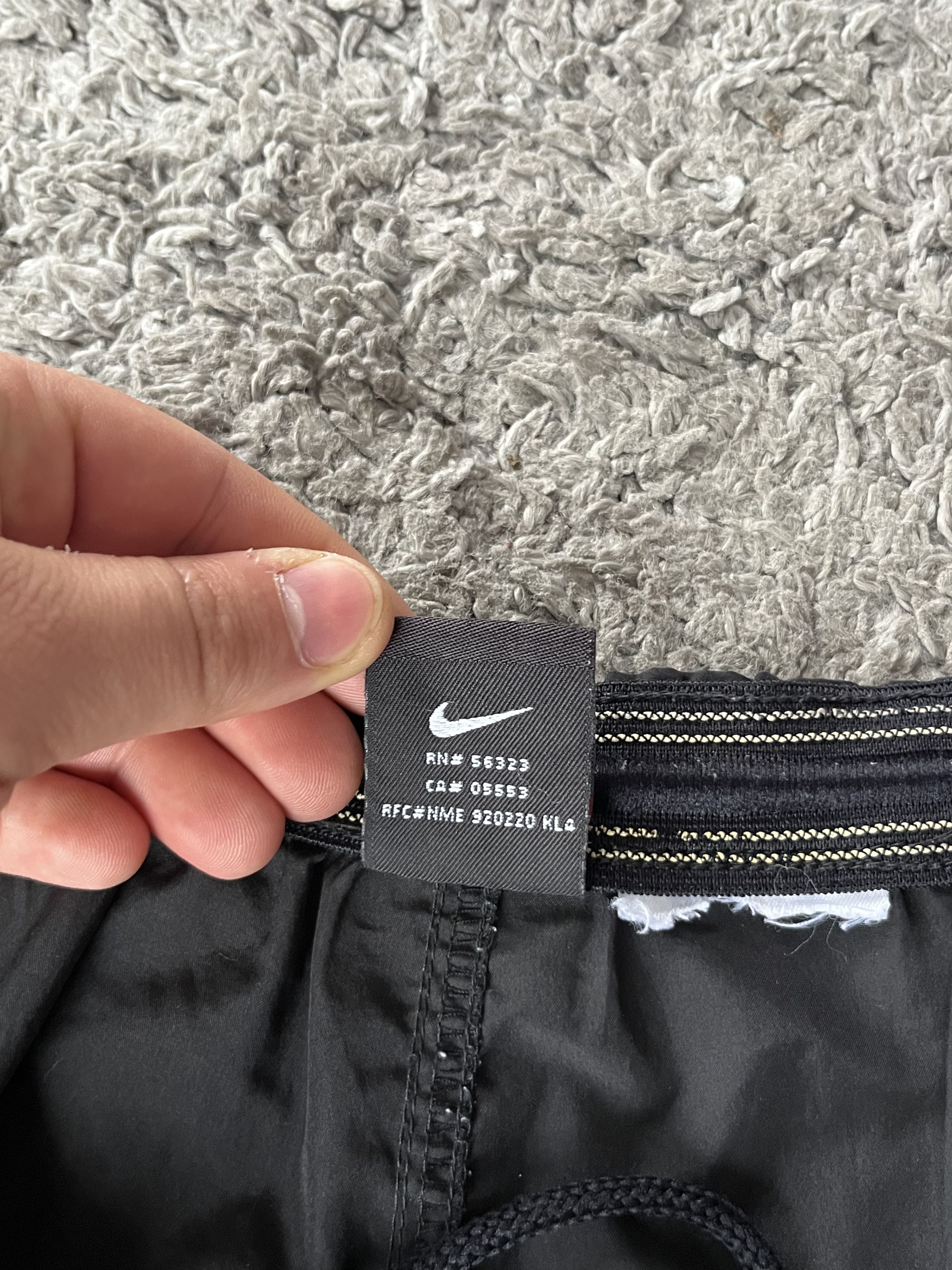 Nike Vintage Nylon Shorts Nike INTER Y2K Style Streetwear Size US 32 / EU 48 - 8 Thumbnail