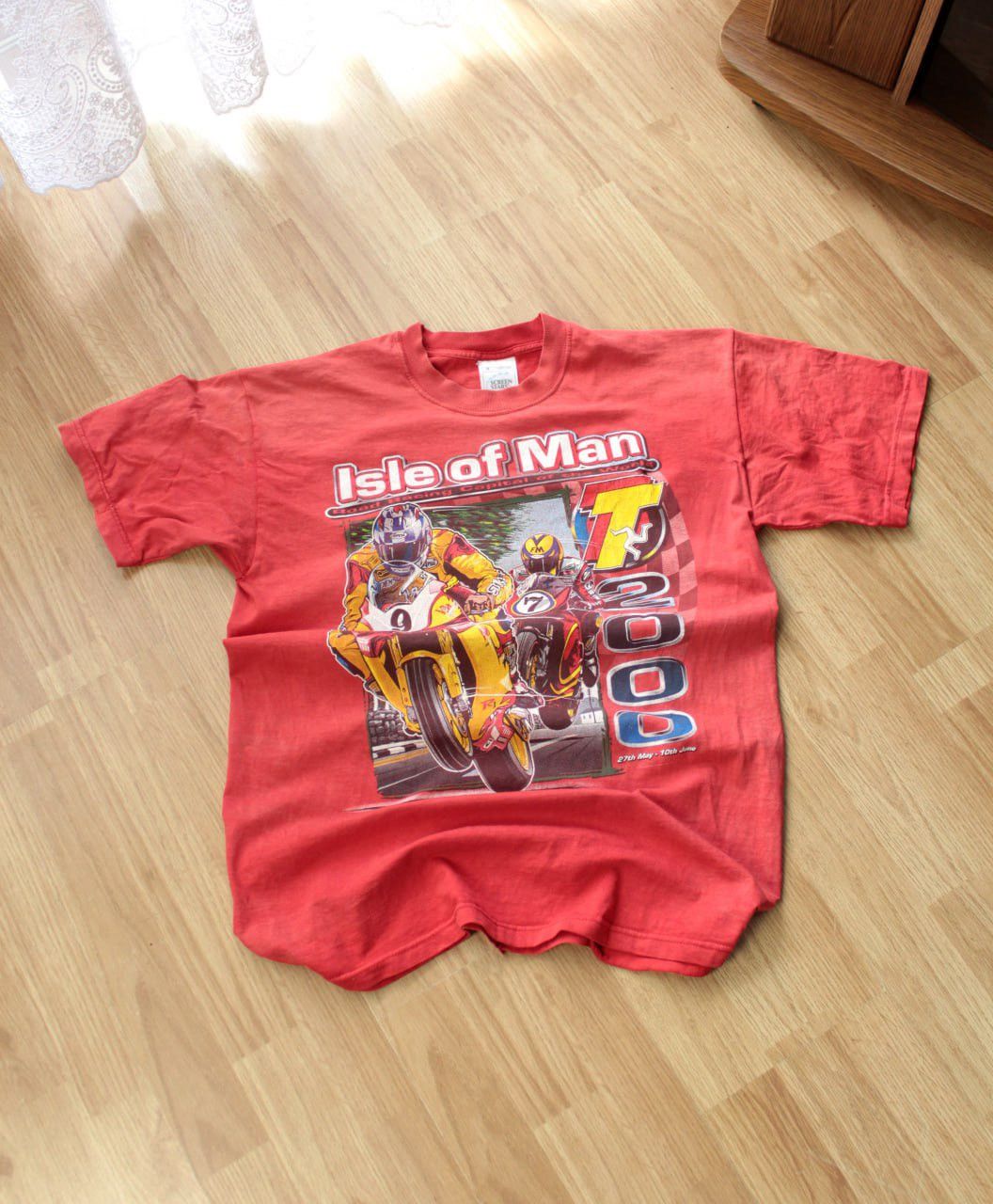 Vintage 🔥 TT Isle Of Man Vintage 2000 Road Races Moto Racing T Shirt Size US M / EU 48-50 / 2 - 1 Thumbnail