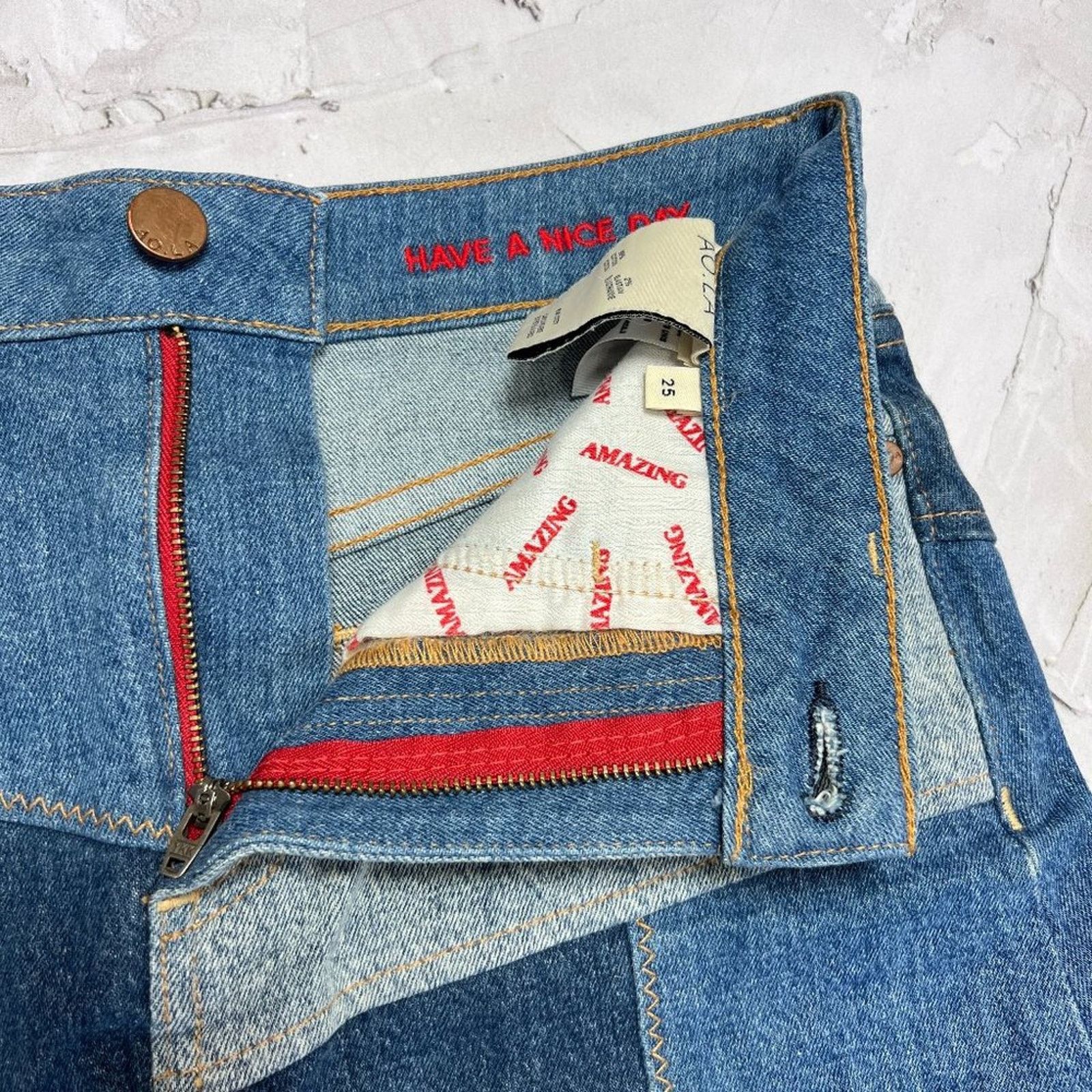 Alice + Olivia AO.LA Alice + Olivia Keep Steppin Denim Mini Skirt Size 25 Size 25" / US 0 / IT 36 - 7 Thumbnail