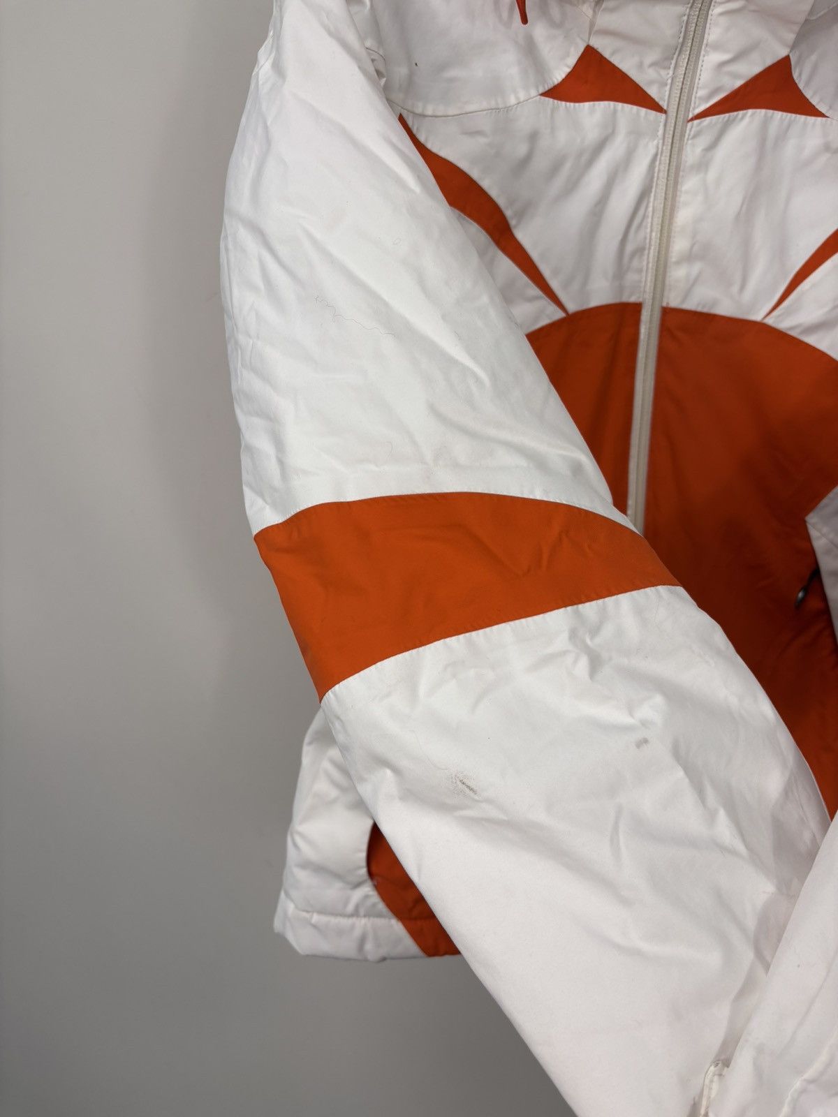 Nike ACG Nike ACG Vintage Women’s Outdoor Jacket Hooded Insulated Size S / US 4 / IT 40 - 12 Thumbnail