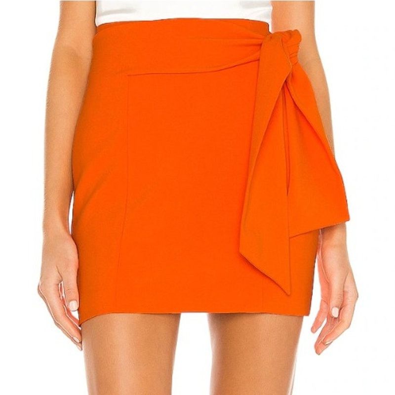 Alice + Olivia EUC Alice + Olivia Women's Orange Bow Tie Riva Mini Skirt 0 Size 25" / US 0 / IT 36 - 1 Thumbnail