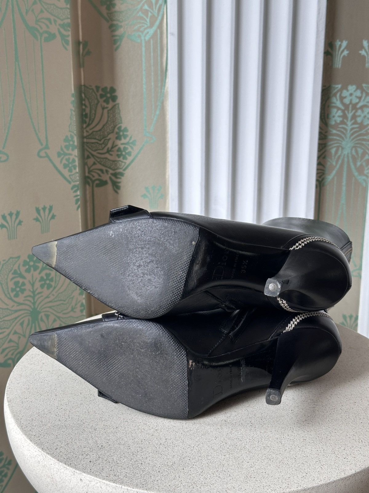 Dior DIOR CD Logo Black Leather Pointed Toe Ankle Boots Size US 5.5 / IT 35.5 - 11 Thumbnail
