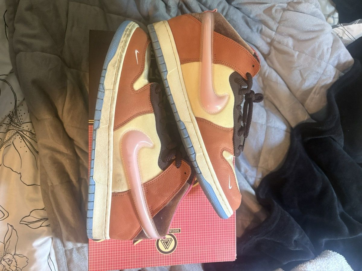 Nike Nike dunk mid social status free lunch choclate milk Size US 11.5 / EU 44-45 - 1 Thumbnail