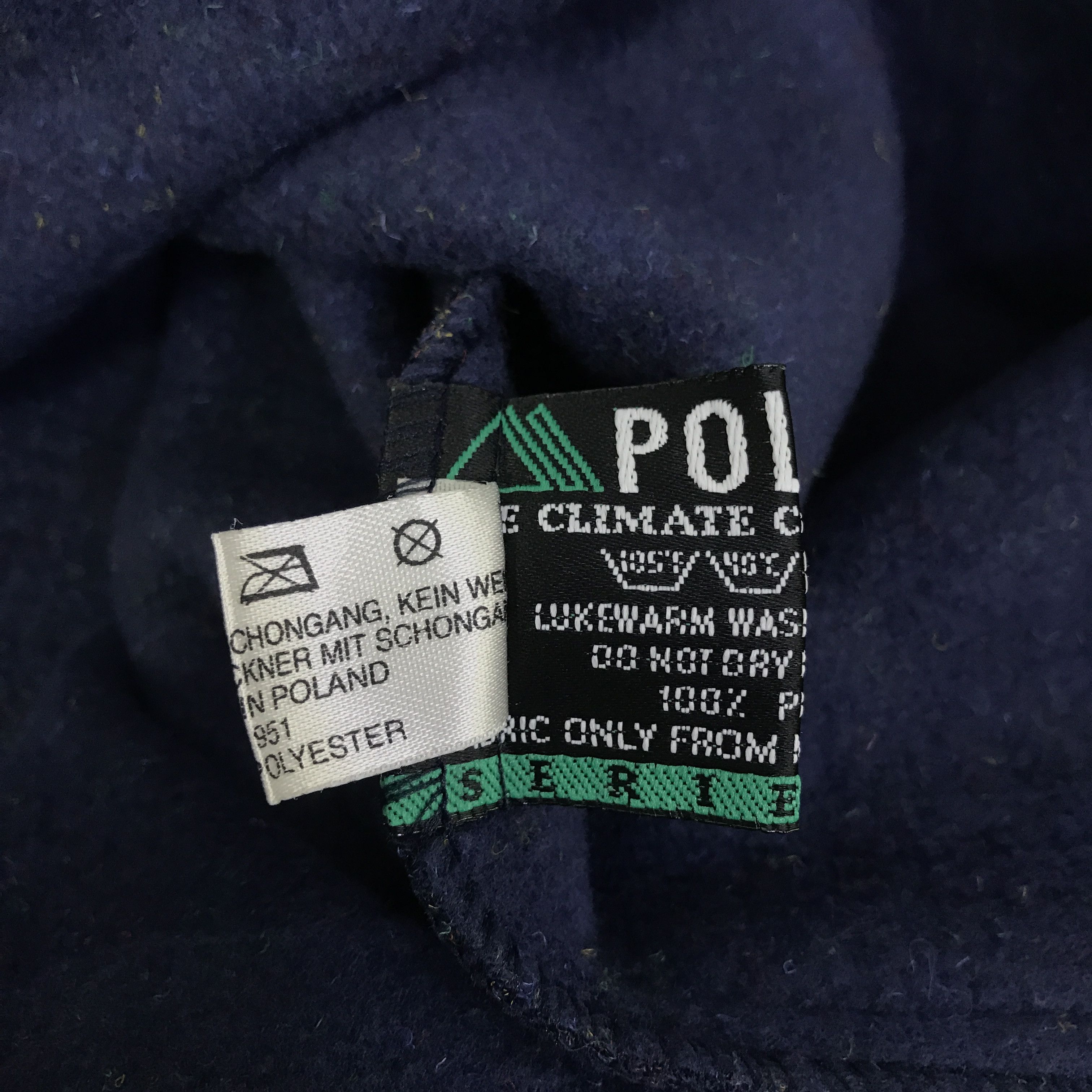 Jack Wolfskin Vtg jack wolfskin fleece half zipper jacket K84B3 Size US S / EU 44-46 / 1 - 13 Thumbnail