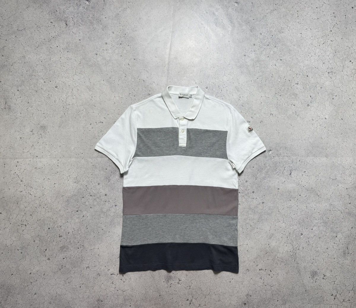 Moncler Moncler Luxury Polo T-Shirt Vintage Size US S / EU 44-46 / 1 - 1 Thumbnail