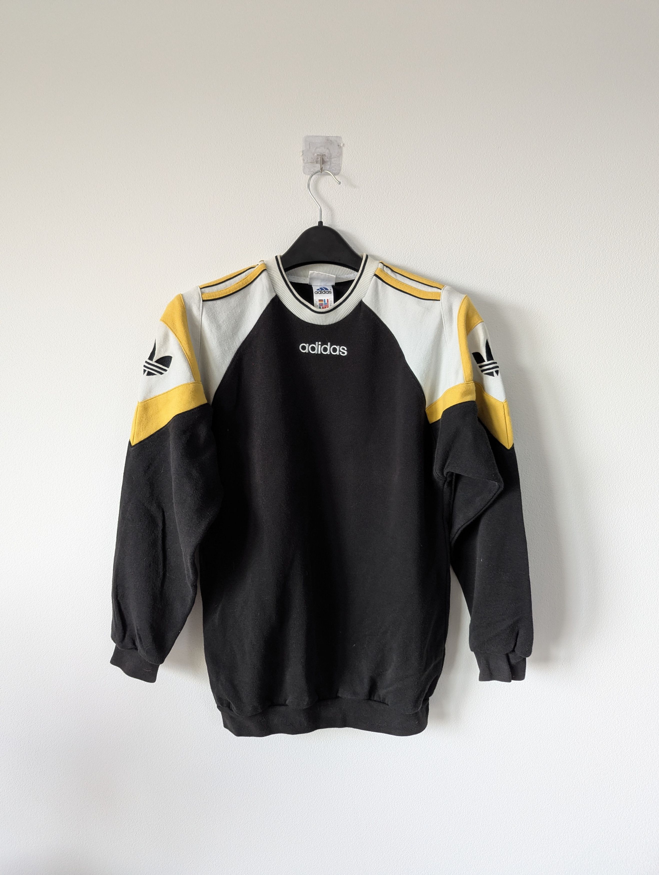 Adidas Adidas vintage crewneck y2k big logo Size US S / EU 44-46 / 1 - 1 Thumbnail
