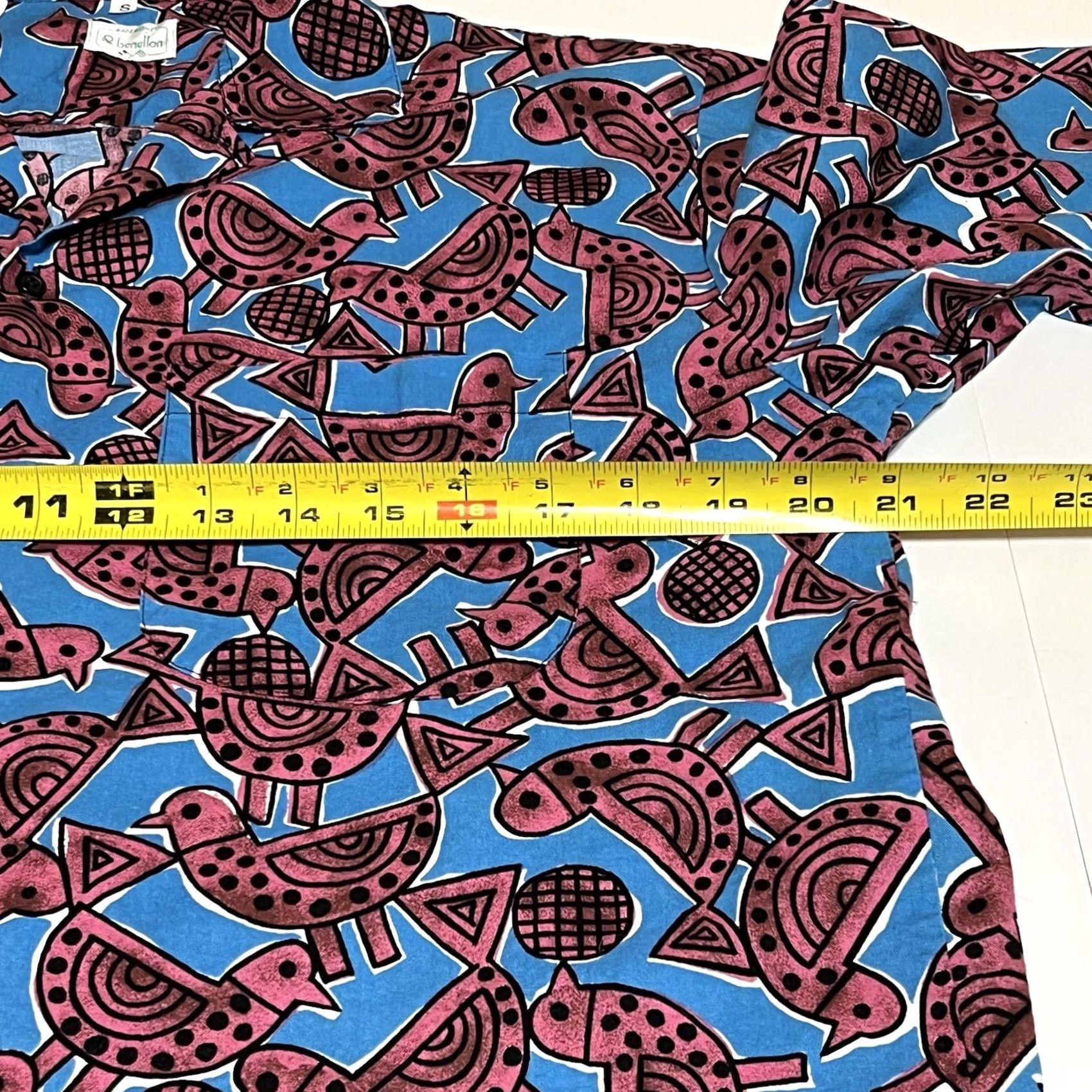 Benetton VINTAGE Benetton Shirt Men Small Pink Blue Birds All Over Print Italy Button Up Size US S / EU 44-46 / 1 - 6 Thumbnail