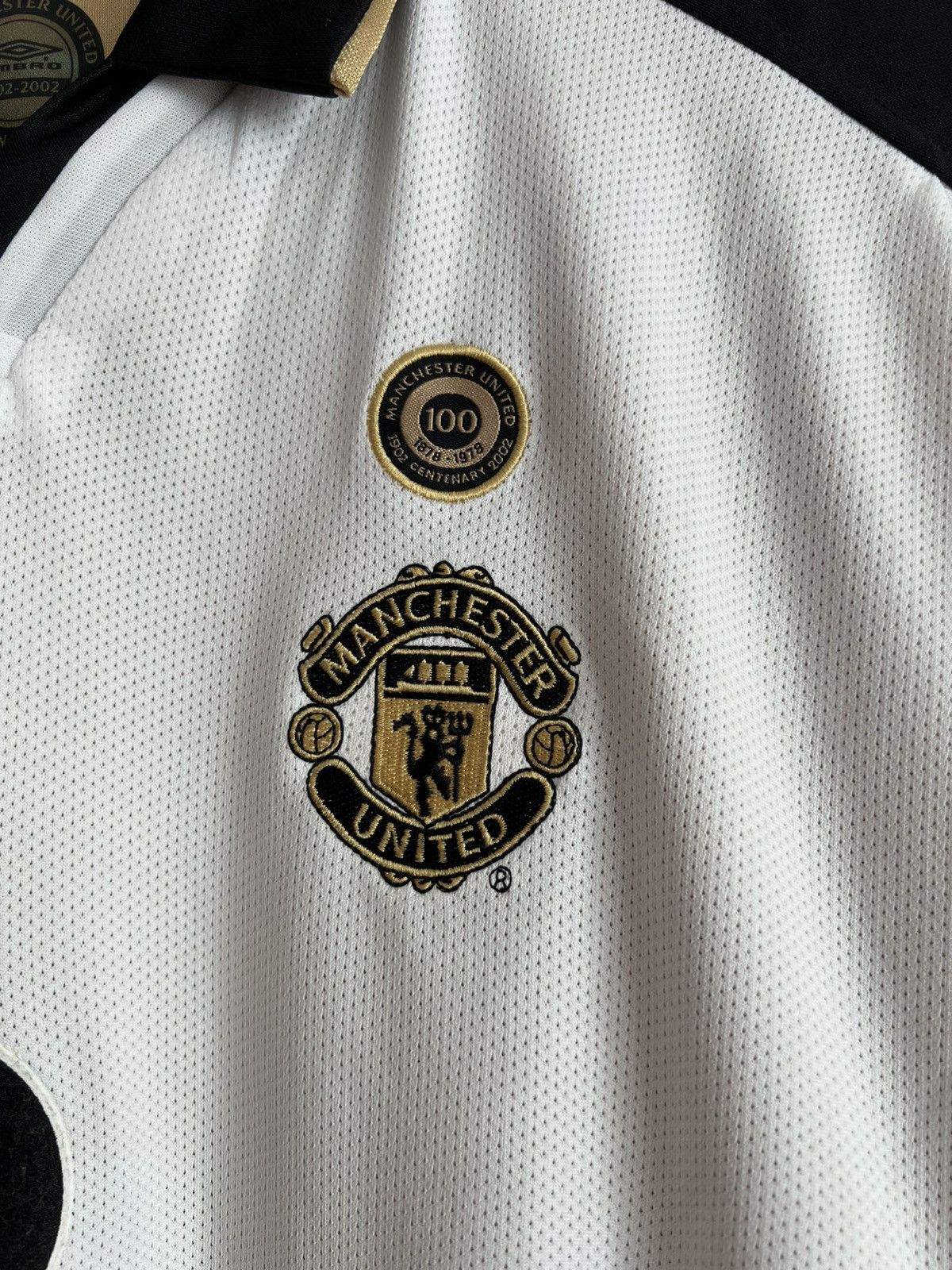 Umbro Manchester united 2001/02 centenary reversible Size US XL / EU 56 / 4 - 12 Thumbnail
