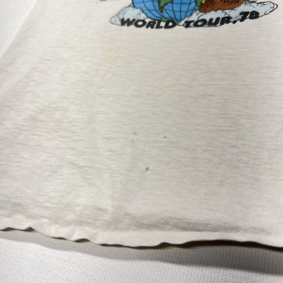 Band Tees × Vintage VTG Kansas World Tour Tee Shirt White Purple Retro 1978 Size US S / EU 44-46 / 1 - 5 Thumbnail