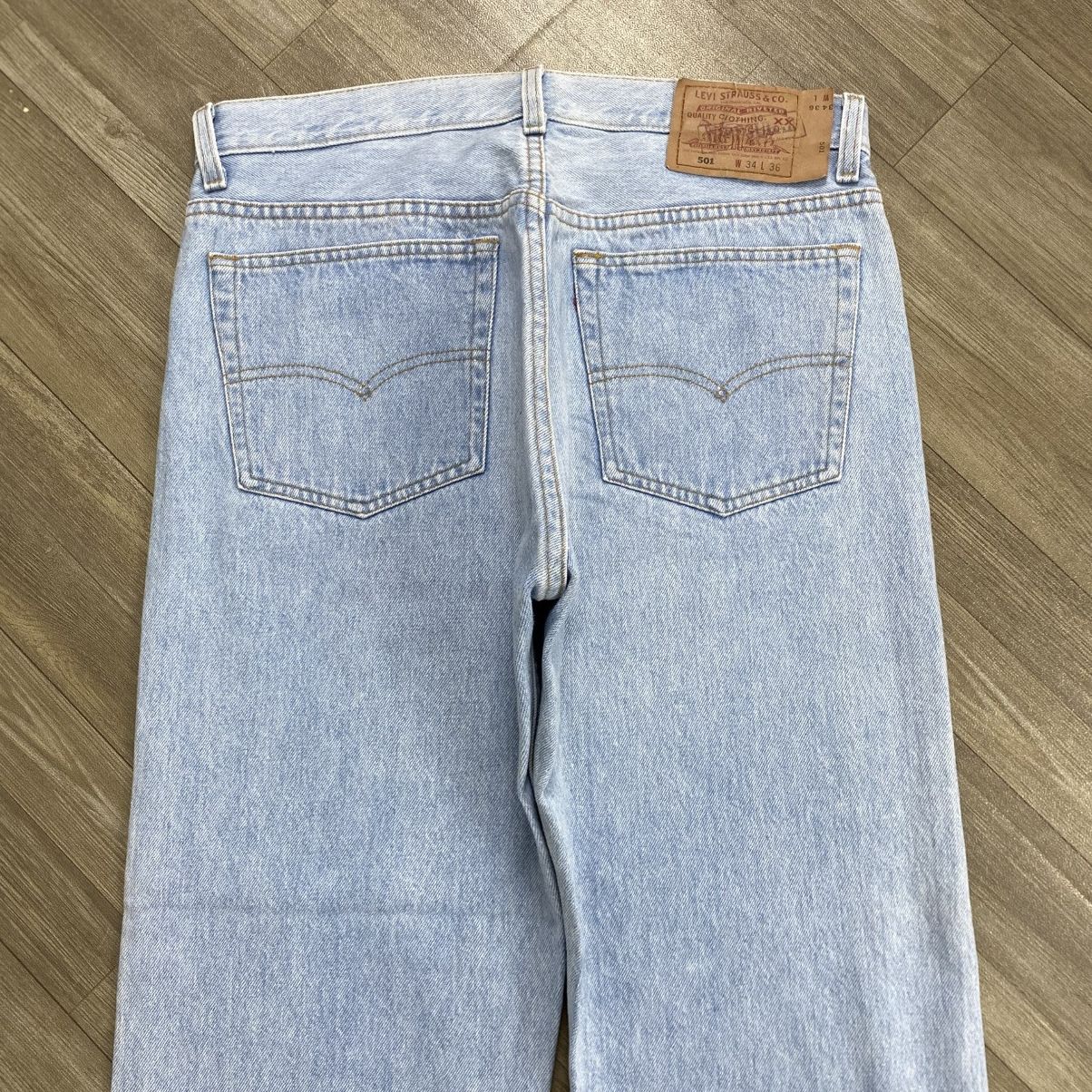 Levi's Vintage Clothing 1990s Vintage Levis 501 USA 34x36 Blue Jeans Size US 33 - 18 Thumbnail