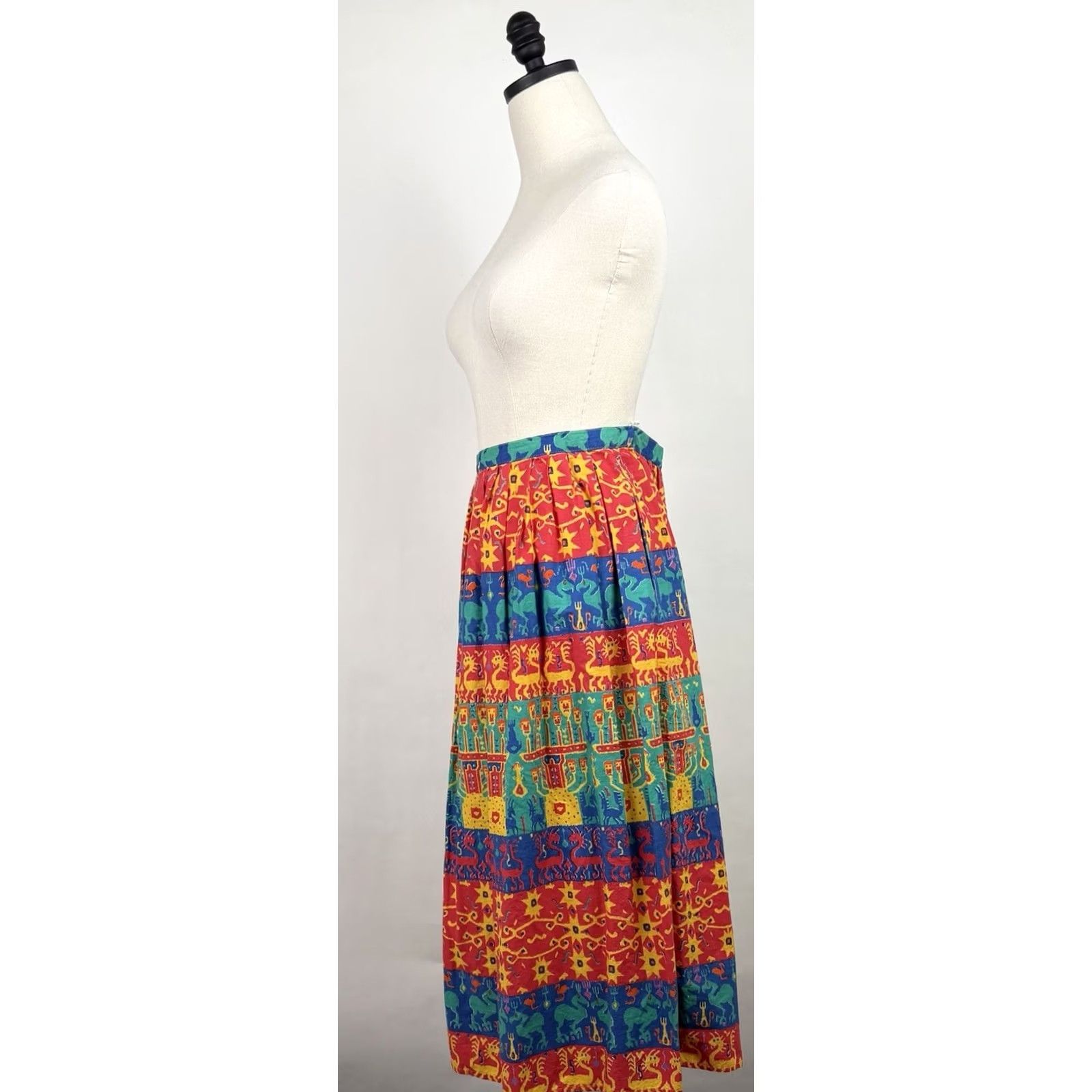 Vintage VINTAGE Claude Skirt Maxi Womens S Red Geometric Pleated 80s Art Southwestern Retro Long Hip Pockets Back Zip"} Size 28" / US 6 / IT 42 - 5 Thumbnail