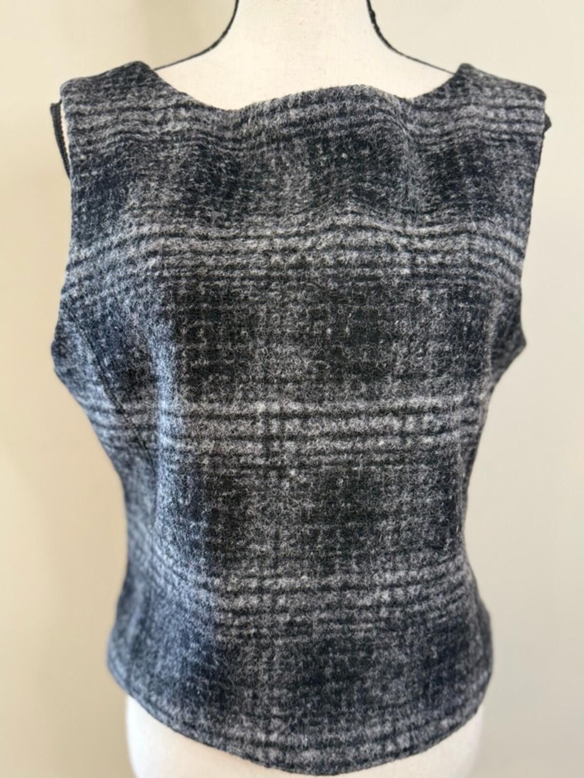 Other Wool blend plaid sleeveless sweater vest deep V back SZ 12 Size XL / US 12-14 / IT 48-50 - 4 Thumbnail