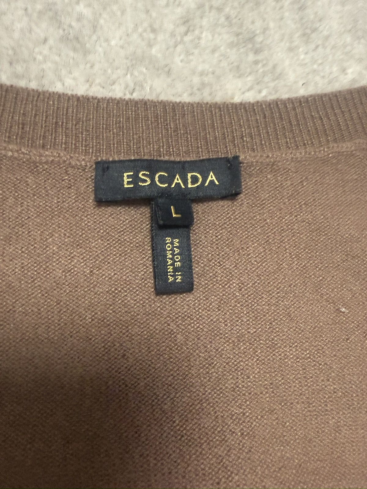 Escada sleeveless sweater 100% cashmere Escada brown rhinestones Size L / US 10 / IT 46 - 3 Thumbnail