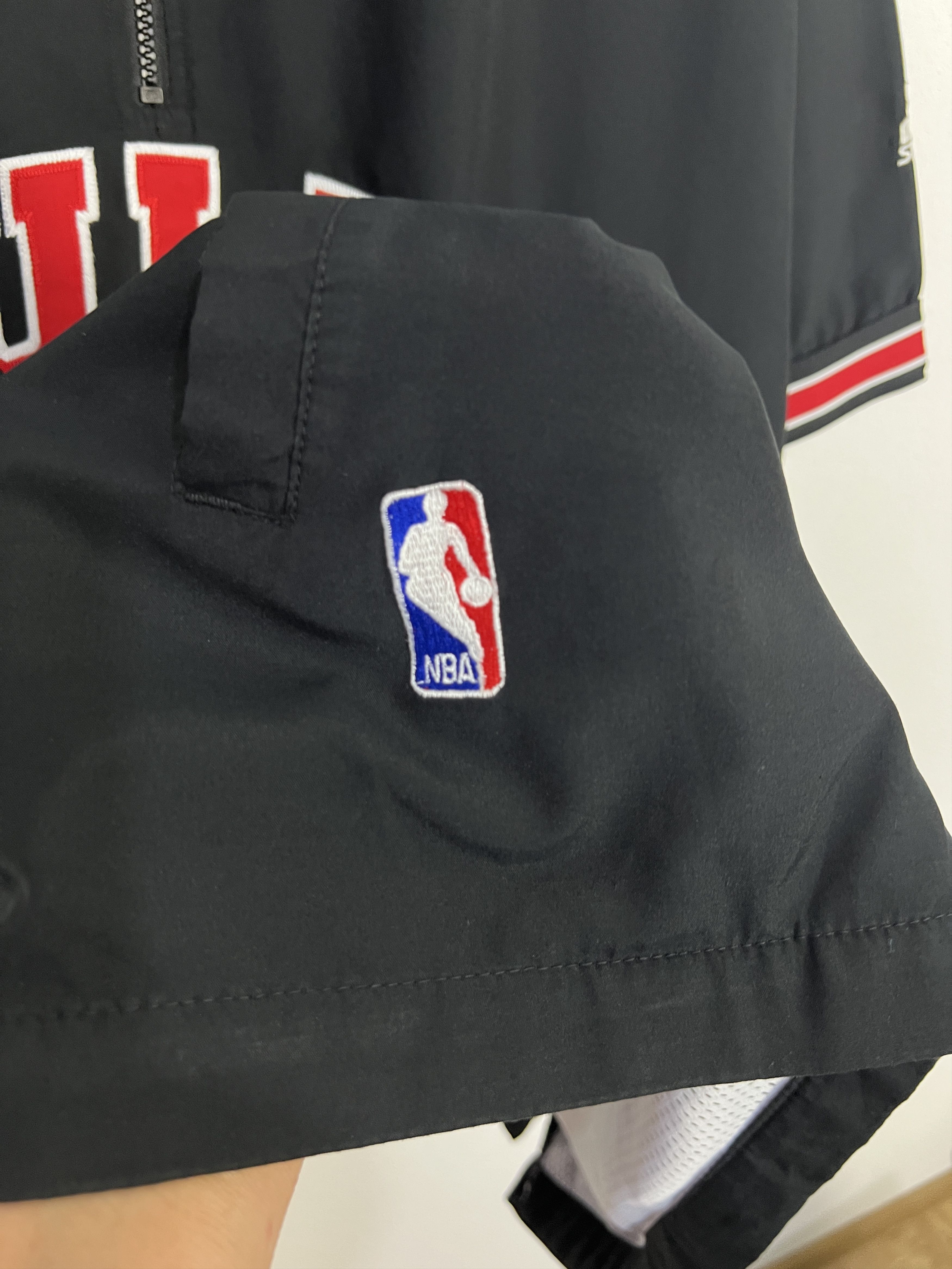 Starter Vintage 90's Starter Chicago Bulls Warm Up Jersey NBA Mens Size US XL / EU 56 / 4 - 5 Thumbnail
