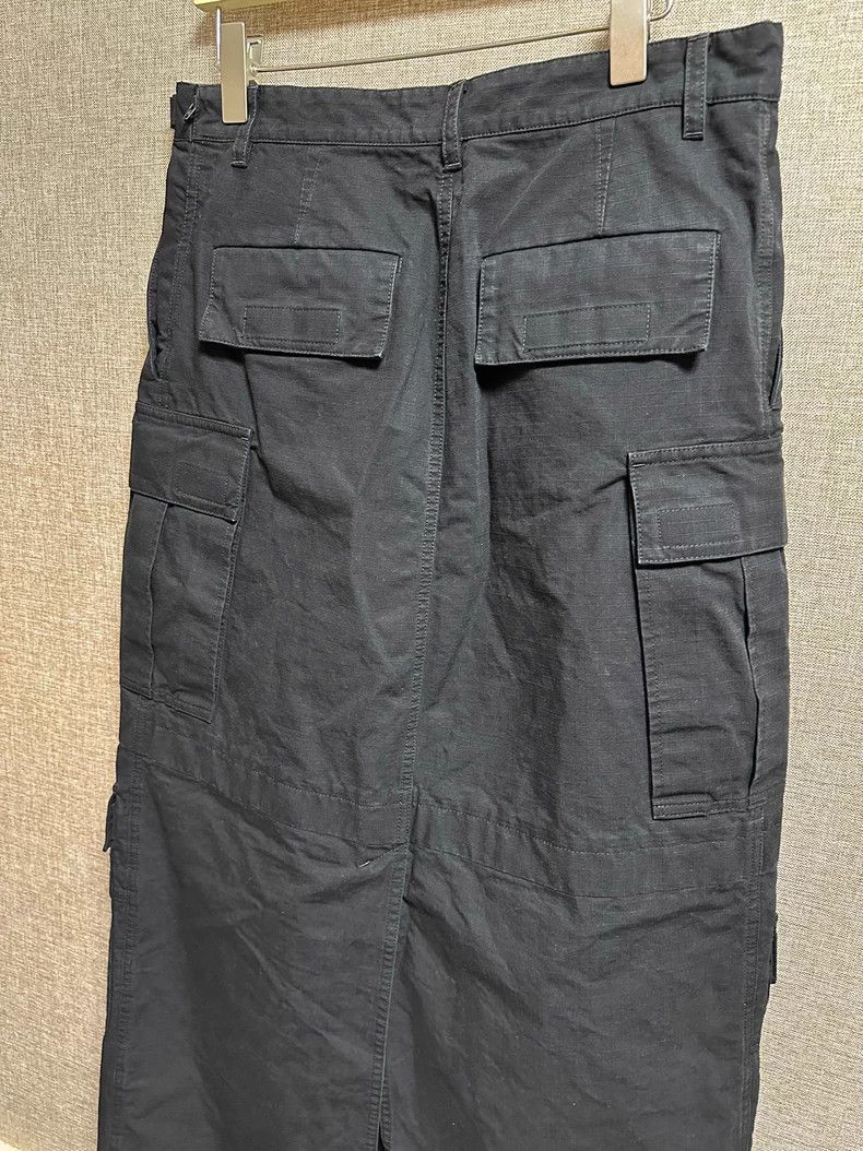 Balenciaga Balenciaga size XS Fake Two-Piece Cargo Skirt Pants Size US 27 - 9 Thumbnail