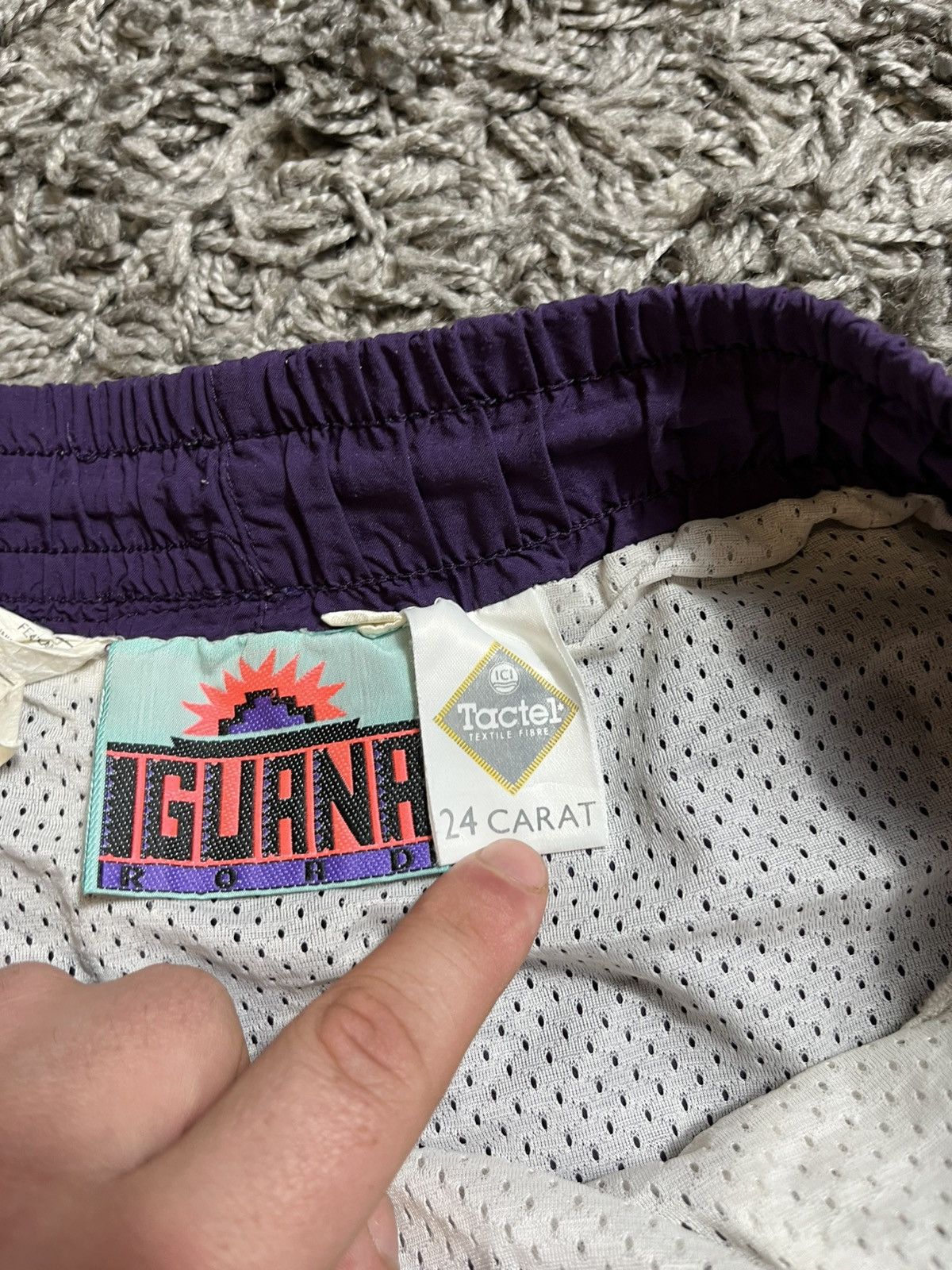 Vintage VINTAGE SURF RARE IGUANA RORD TEXTILE FIBRE TOUR 1992 SHORTS Size US 31 - 5 Thumbnail