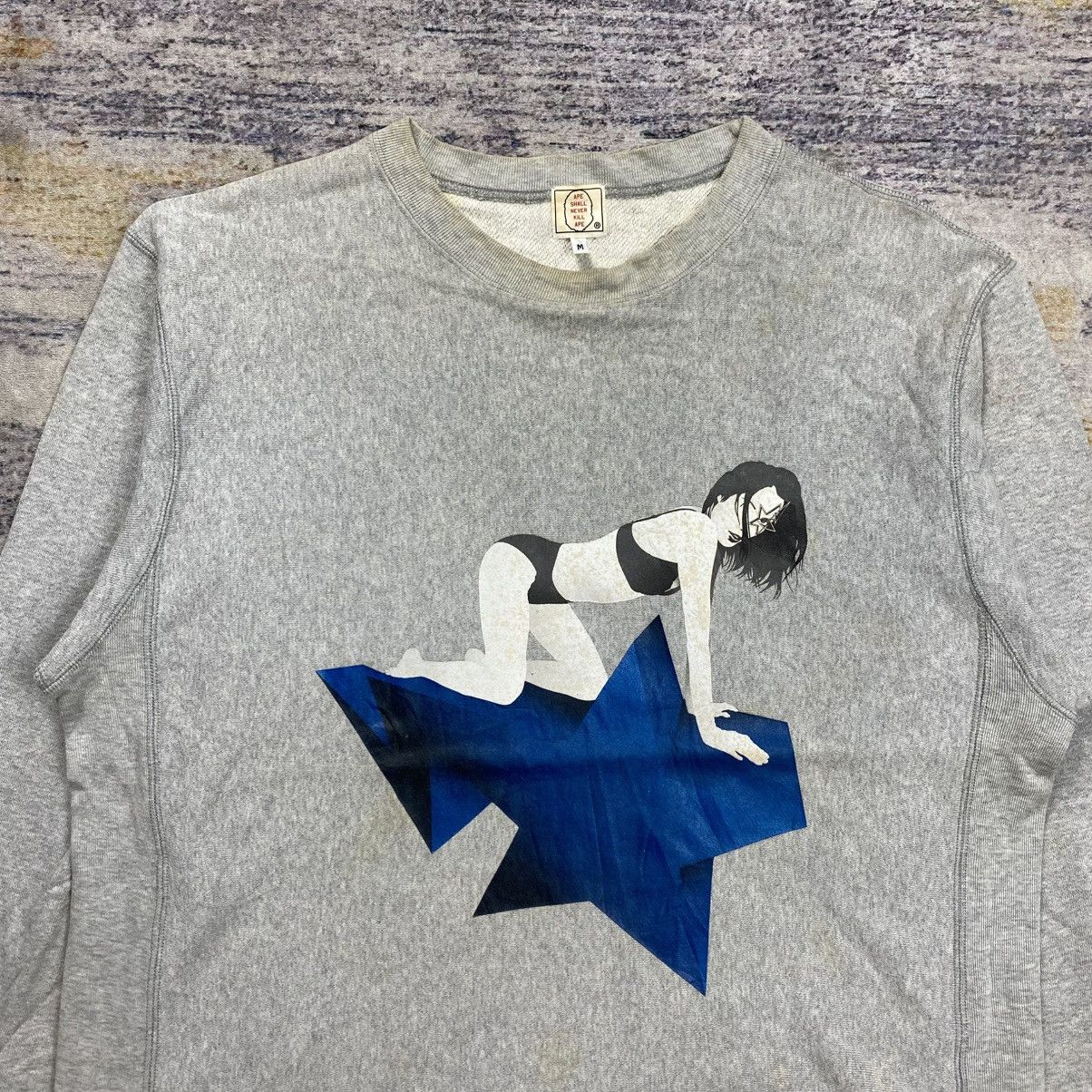 Bape × Nigo Vintage bape women star sweatshirt Size US M / EU 48-50 / 2 - 3 Thumbnail