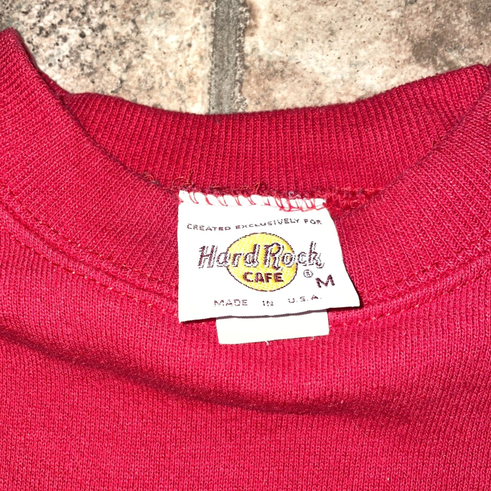 Vintage VINTAGE Hard Rock Cafe Hoodie Pullover Red Mens M USA Pullover Red USA Mens M Size US M / EU 48-50 / 2 - 3 Thumbnail
