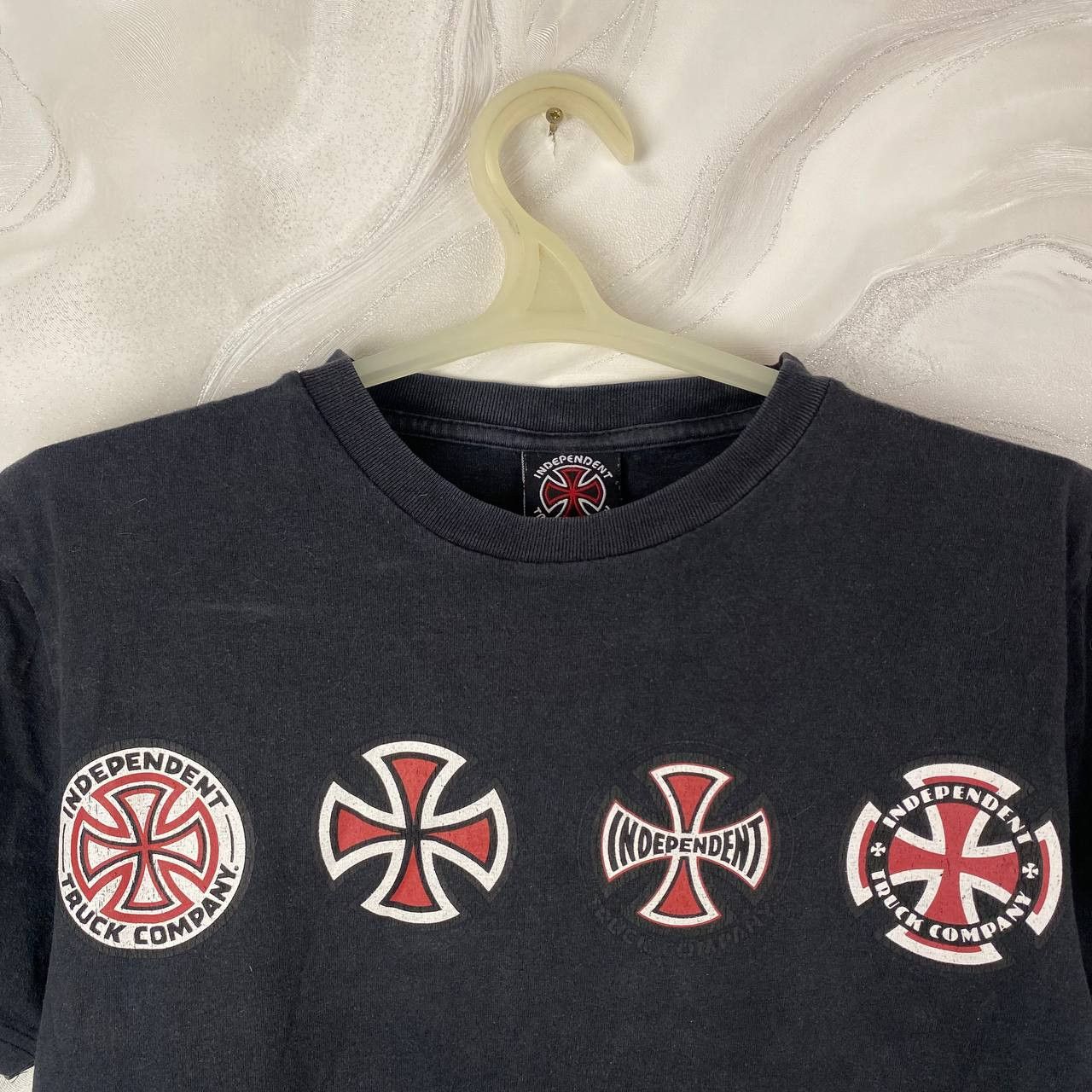 Independent Truck Co. Independent Truck Co. T Shirt Vintage Black Size S Size US S / EU 44-46 / 1 - 4 Thumbnail