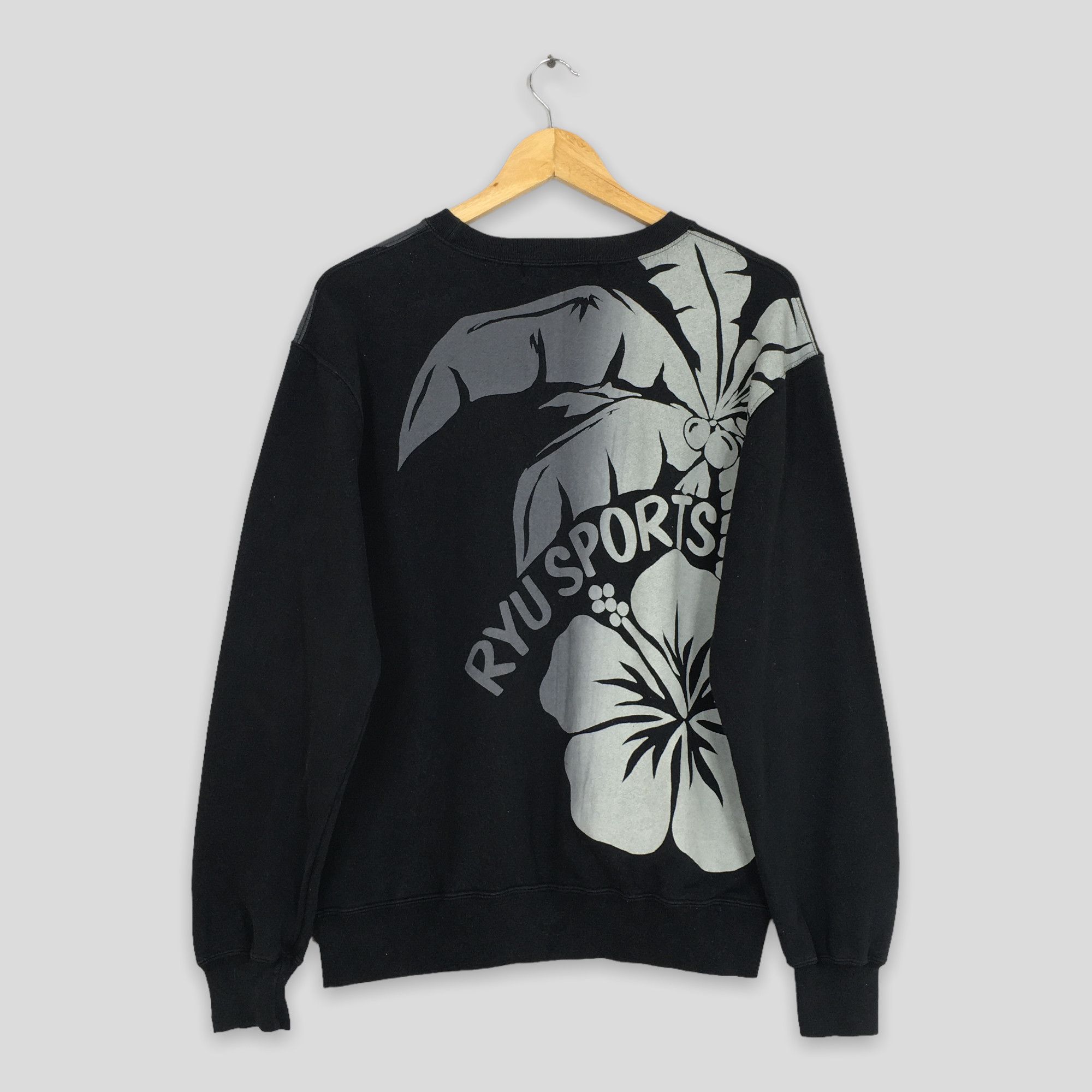 Japanese Brand Vintage Ryu Sports Hibiscus Flower Sweatshirt Medium Size US M / EU 48-50 / 2 - 6 Thumbnail
