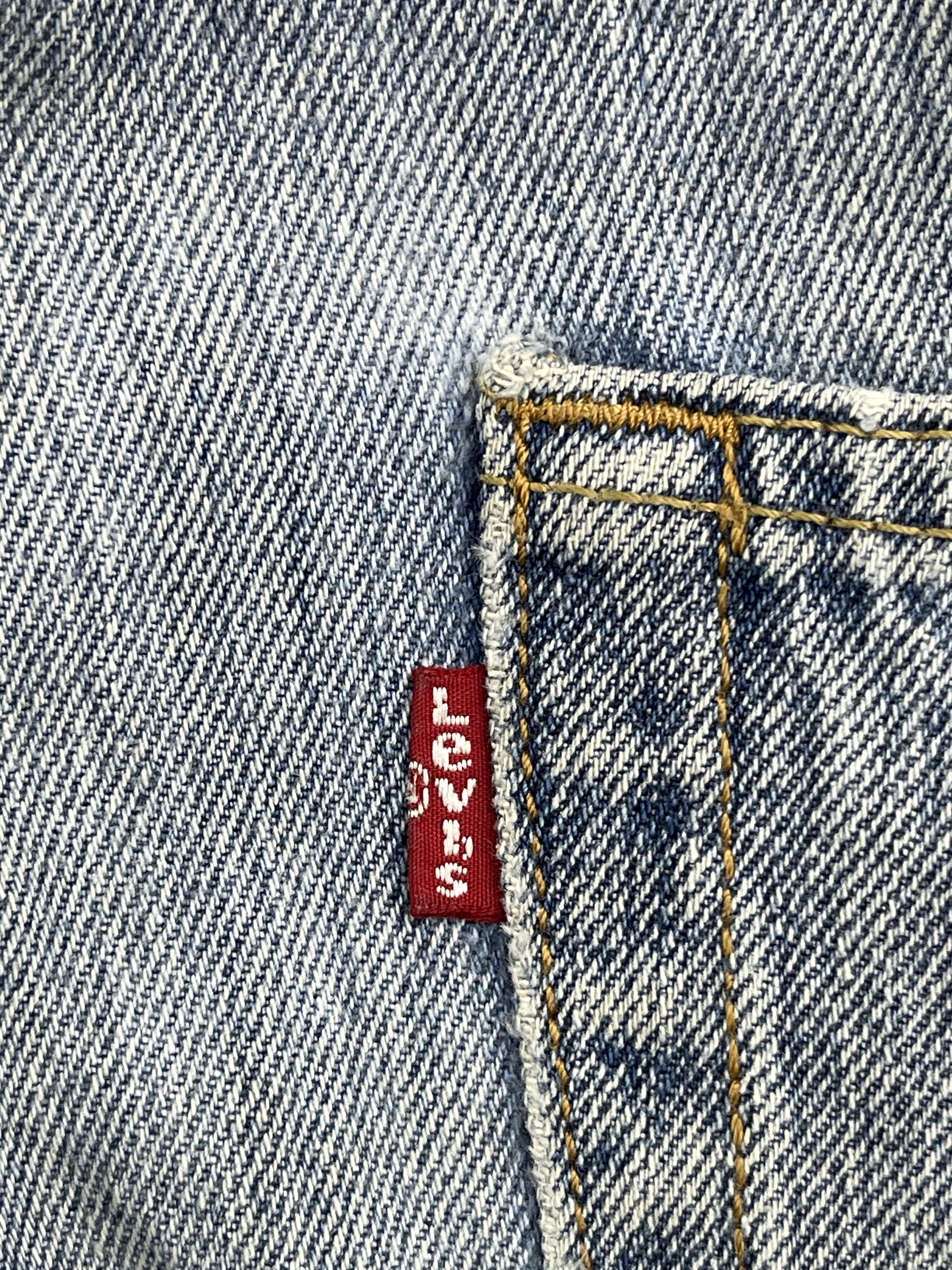 Levi's × Vintage Vintage Levis 501 Light Washed Denim Jeans Size US 35 - 5 Thumbnail