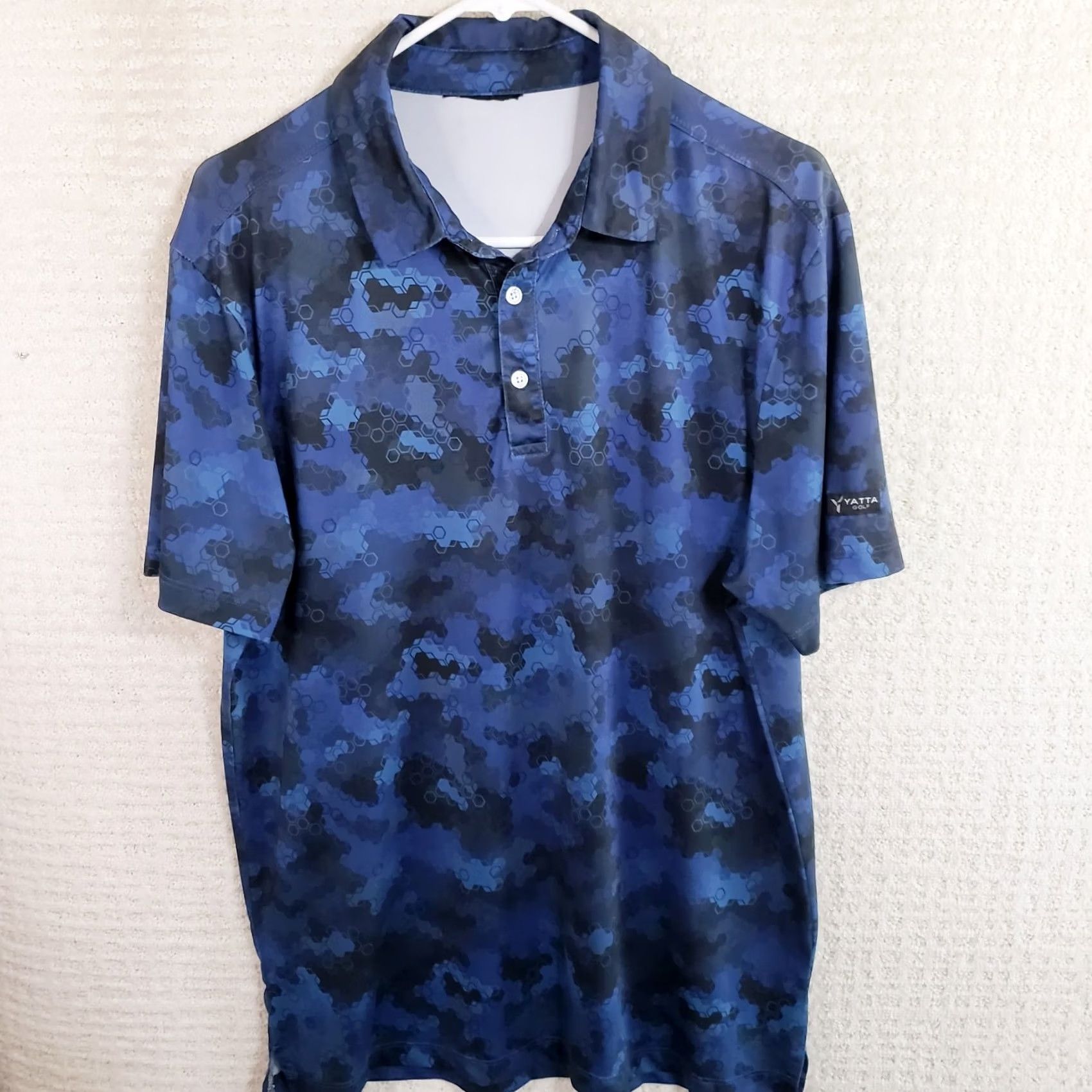 Vintage YATTA Men's M Blue Digital Camo Golf Polo Shirt Stretch Wicking UPF 40 Size US M / EU 48-50 / 2 - 2 Thumbnail