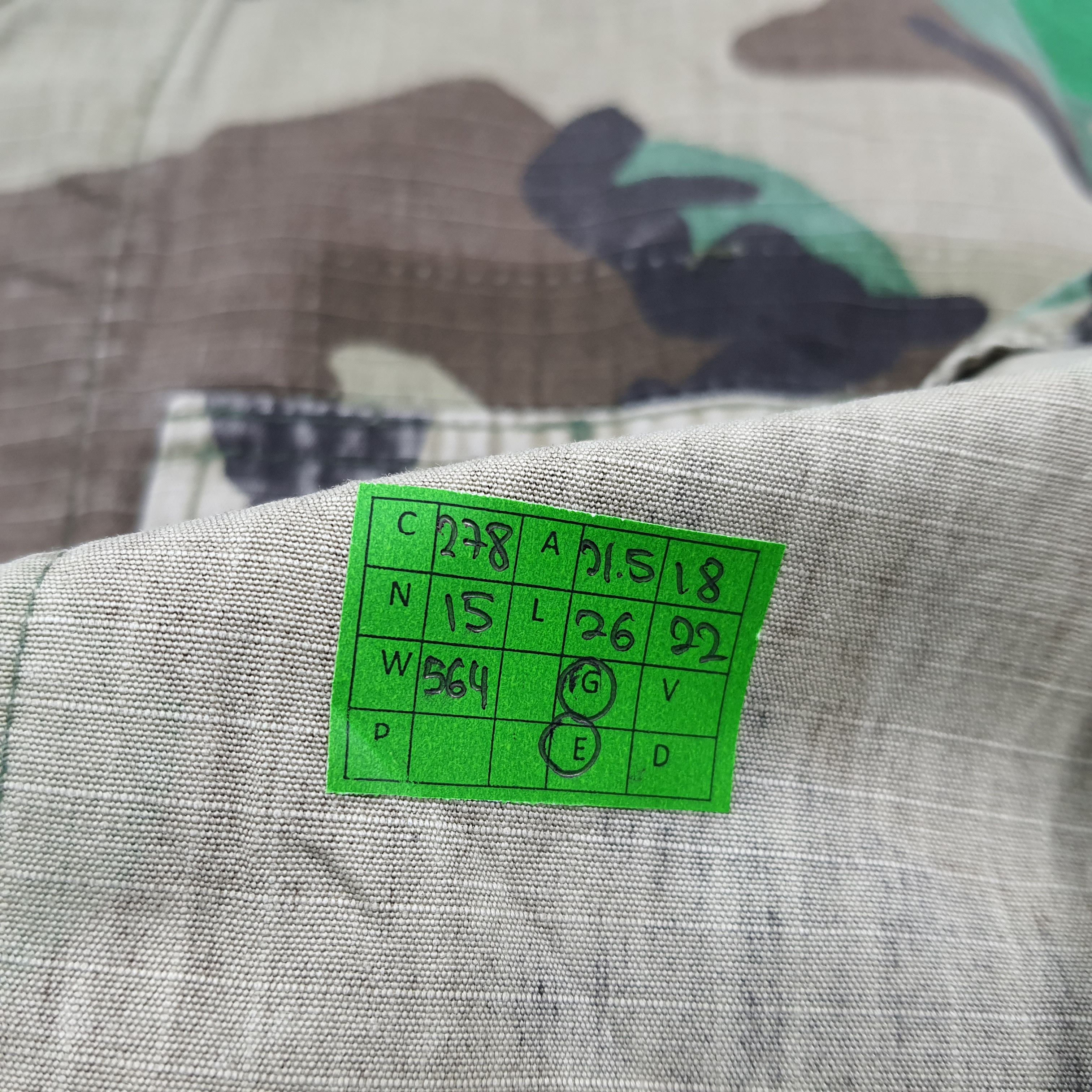 Vintage Vintage 90s US Military Camo Jacket Custom Logo C278N15 Size US M / EU 48-50 / 2 - 7 Thumbnail