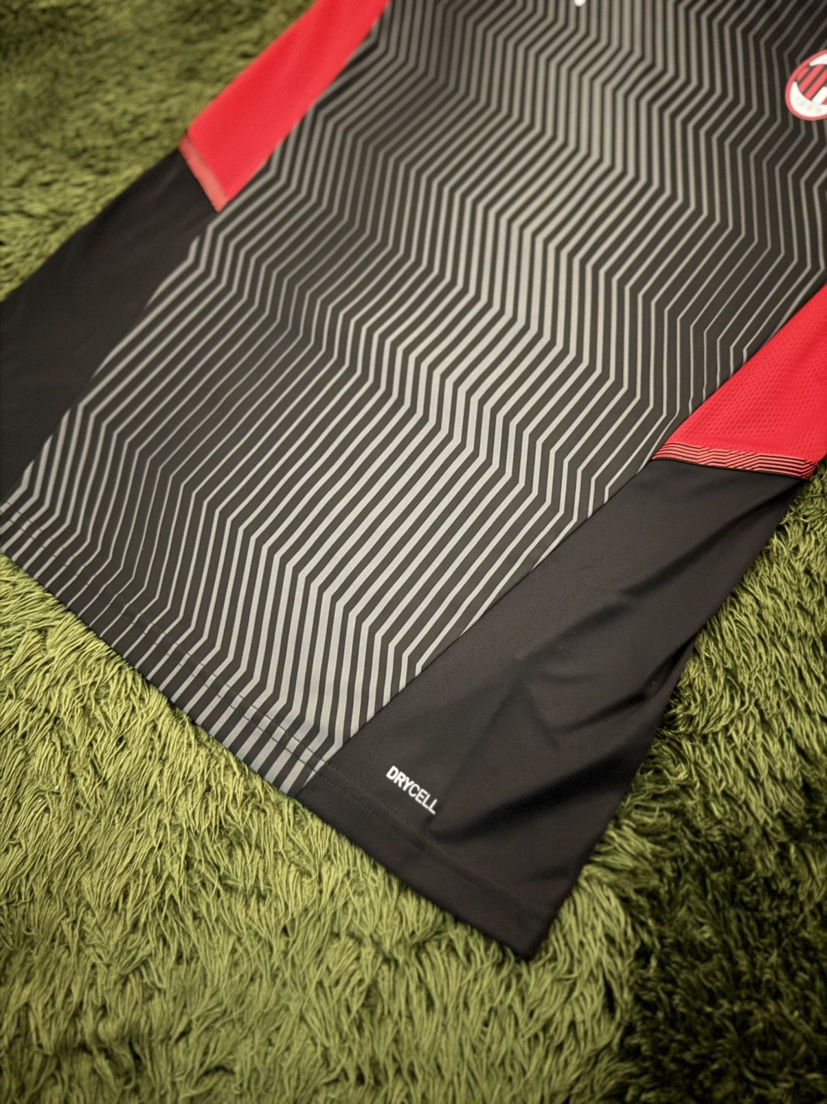 Puma [S] Puma AC Milan DRYCELL Performance Training Jersey Size US S / EU 44-46 / 1 - 5 Thumbnail