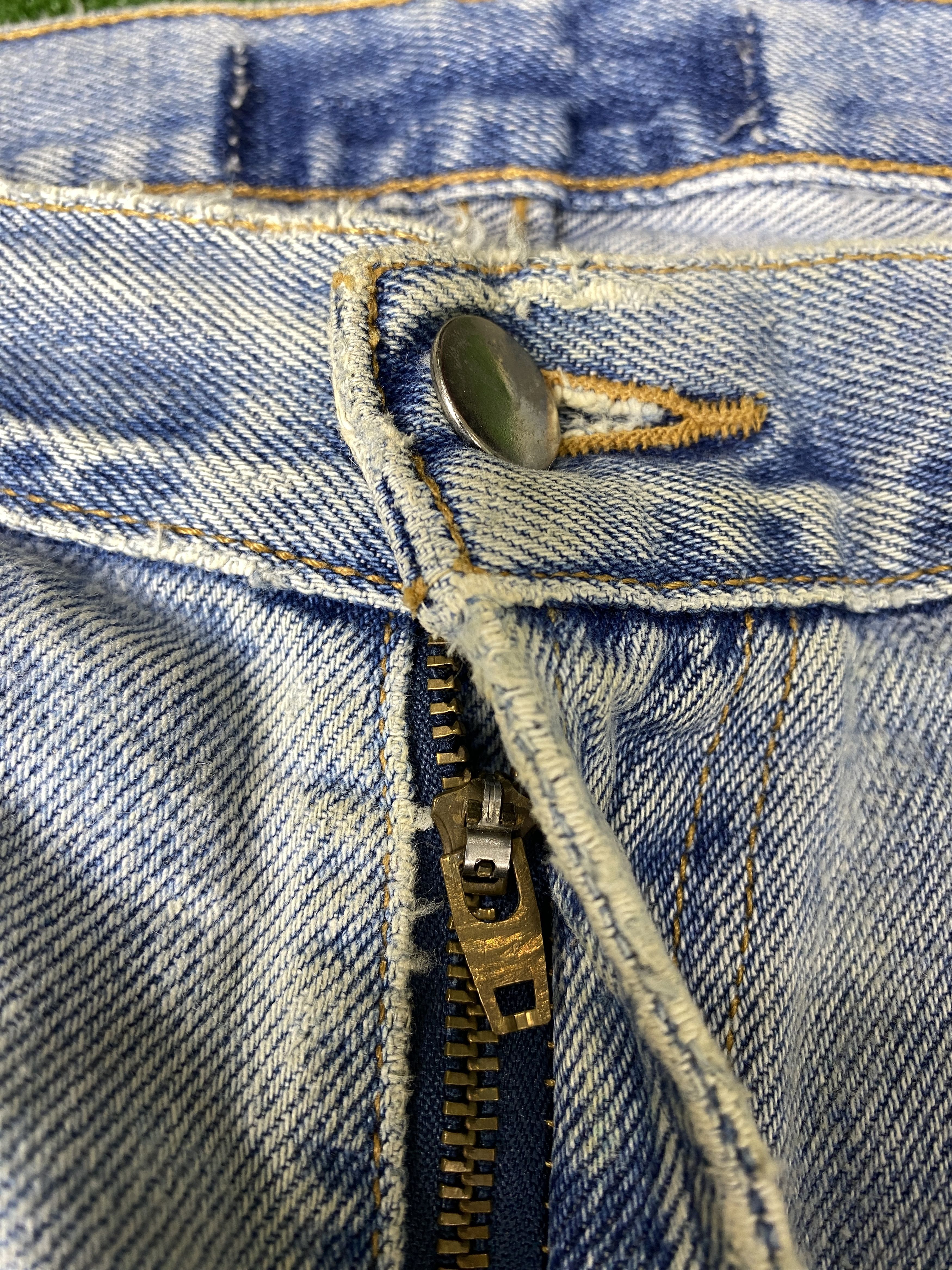 Japanese Brand Vintage Edomae Koi Pattern Sukajan Distressed Jeans CP0057 Size US 36 / EU 52 - 6 Thumbnail
