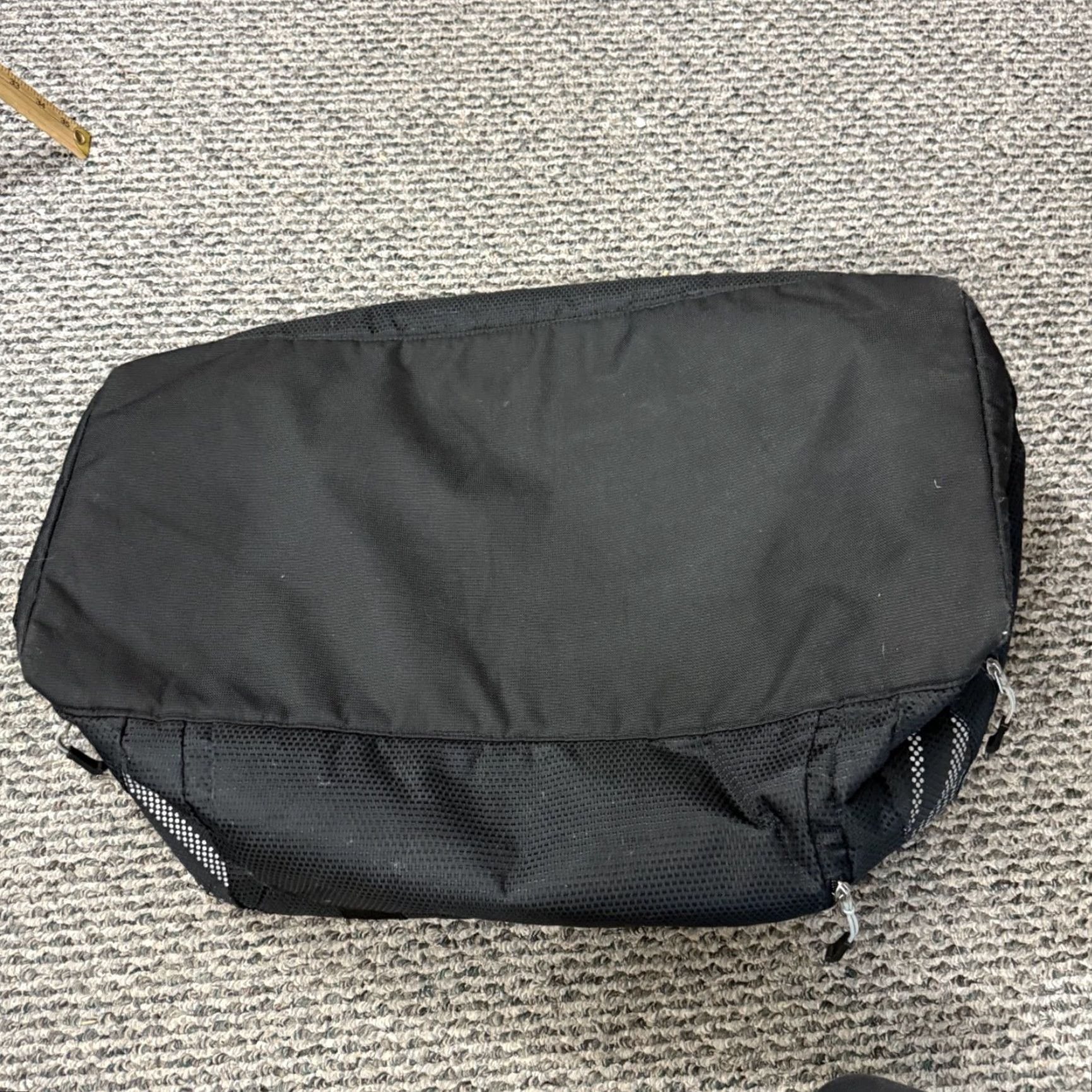 Oakley VINTAGE Oakley Duffle Bag Crossbody Strap 90s Luggage Weekender Black Nylon Polyester Canvas Large Mens Bags Size ONE SIZE - 6 Thumbnail