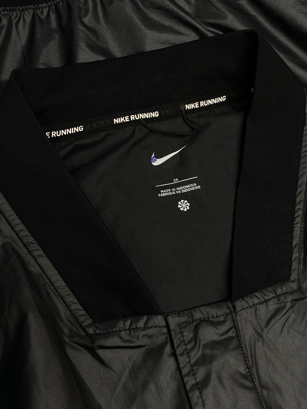 Nike 🔥 NIKE BLACK NYLON WINDBREAKER BOMBER Y2K TECH RUNNER VIBES Size US XL / EU 56 / 4 - 14 Thumbnail