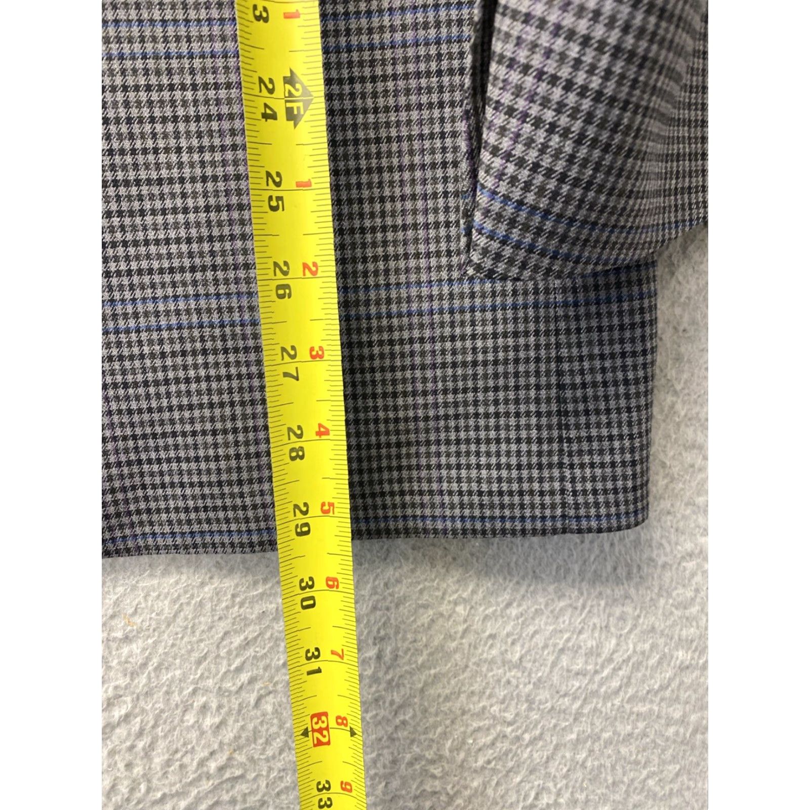 Hart Schaffner Marx VINTAGE Hart Schaffner Marx Men's Blue Gray Wool Sport Coat Jacket 42S Regular Fit Plaid Business Casual Size US XS / EU 42 / 0 - 6 Thumbnail