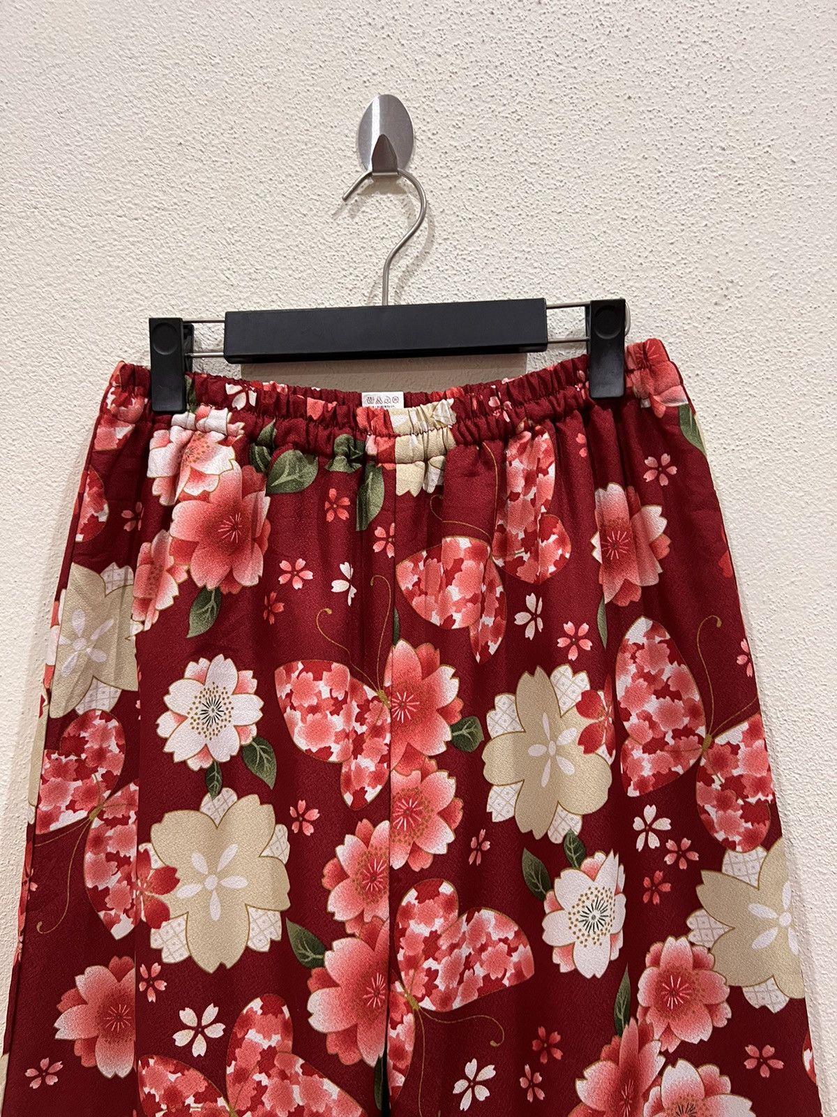 Japanese Brand Japanese Brand Overprint Flower Pant Size US 30 / EU 46 - 3 Thumbnail