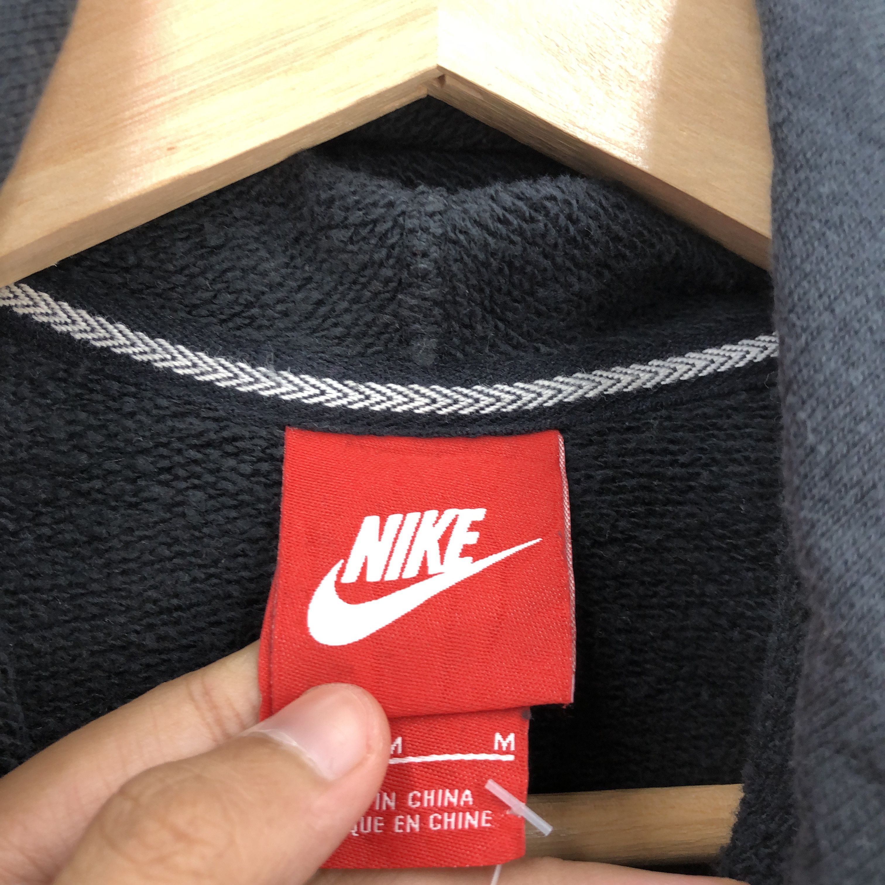 Nike Nike Sweatshirt Hoodie Nike Swoosh Sweater Hooded Jumper Size S / US 4 / IT 40 - 4 Thumbnail