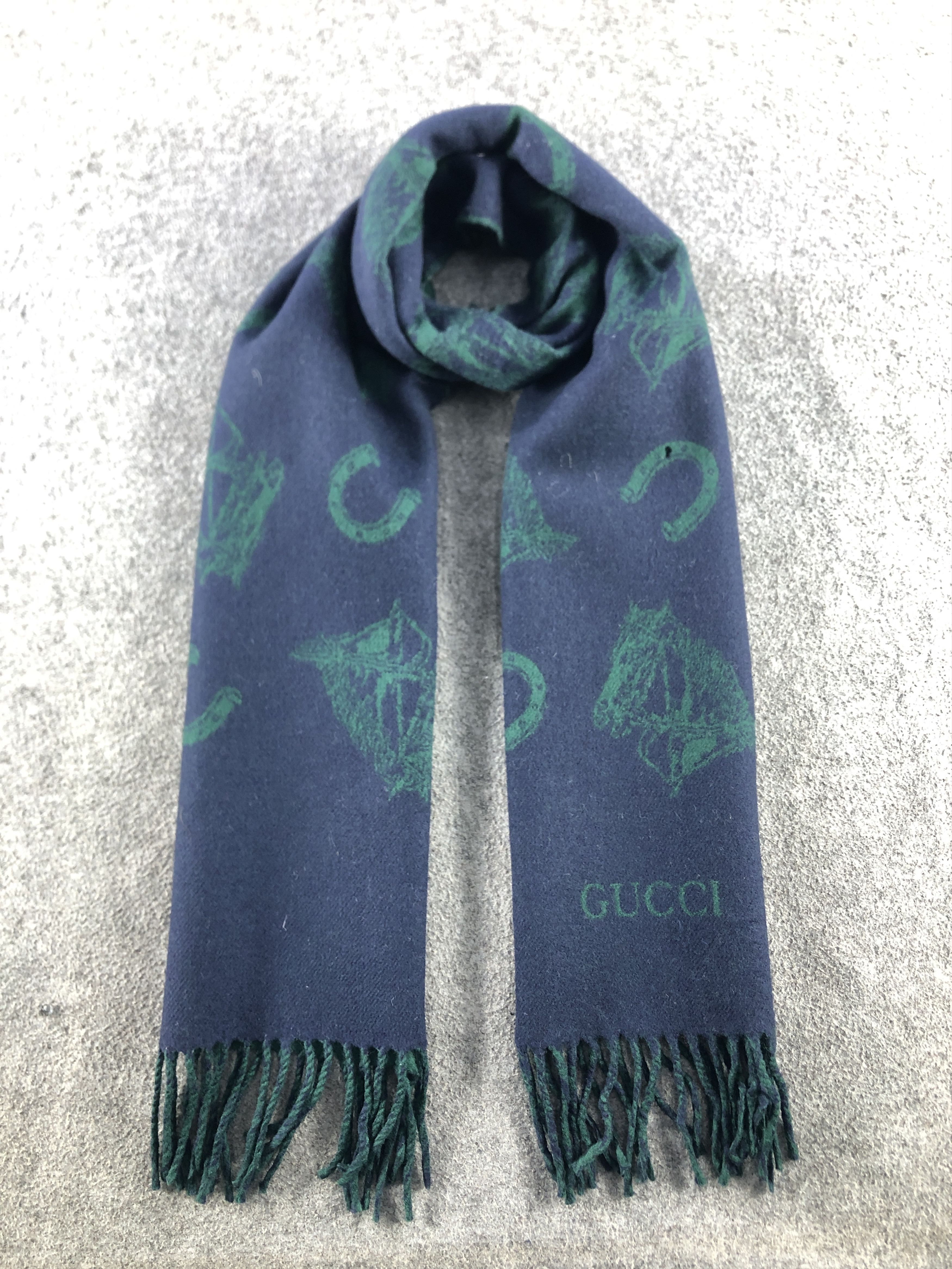 Vintage Gucci Scarf / Muffler / Neckwear P876 Size ONE SIZE - 1 Thumbnail