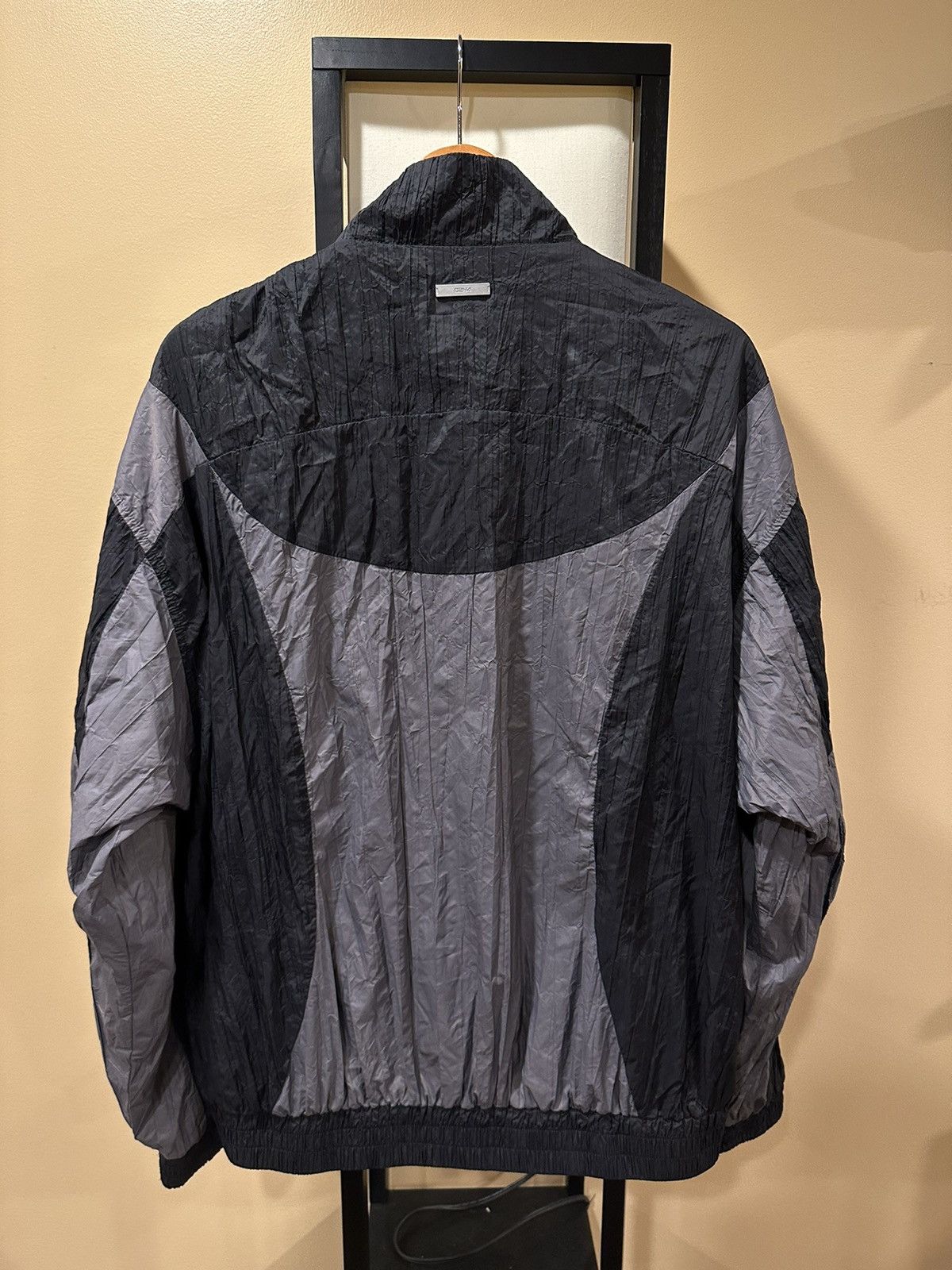 C2H4 C2H4 Wrinkled Nylon Arch Paneled Track Grey/Black Jacket Size US L / EU 52-54 / 3 - 2 Thumbnail