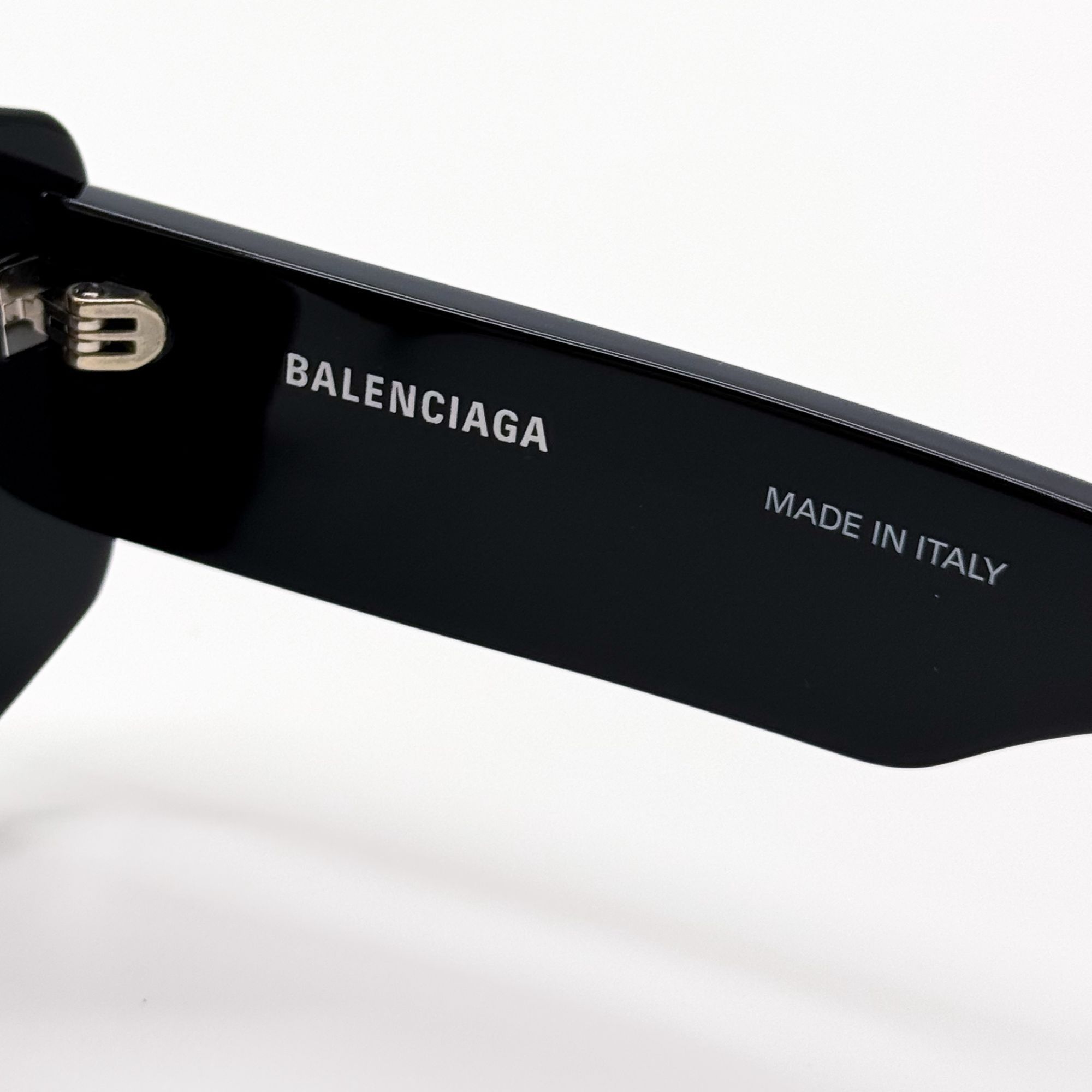 Balenciaga NEW BALENCIAGA BB0302S 001 SUNGLASSES BLACK WOMEN EYEWEAR Size ONE SIZE - 9 Thumbnail