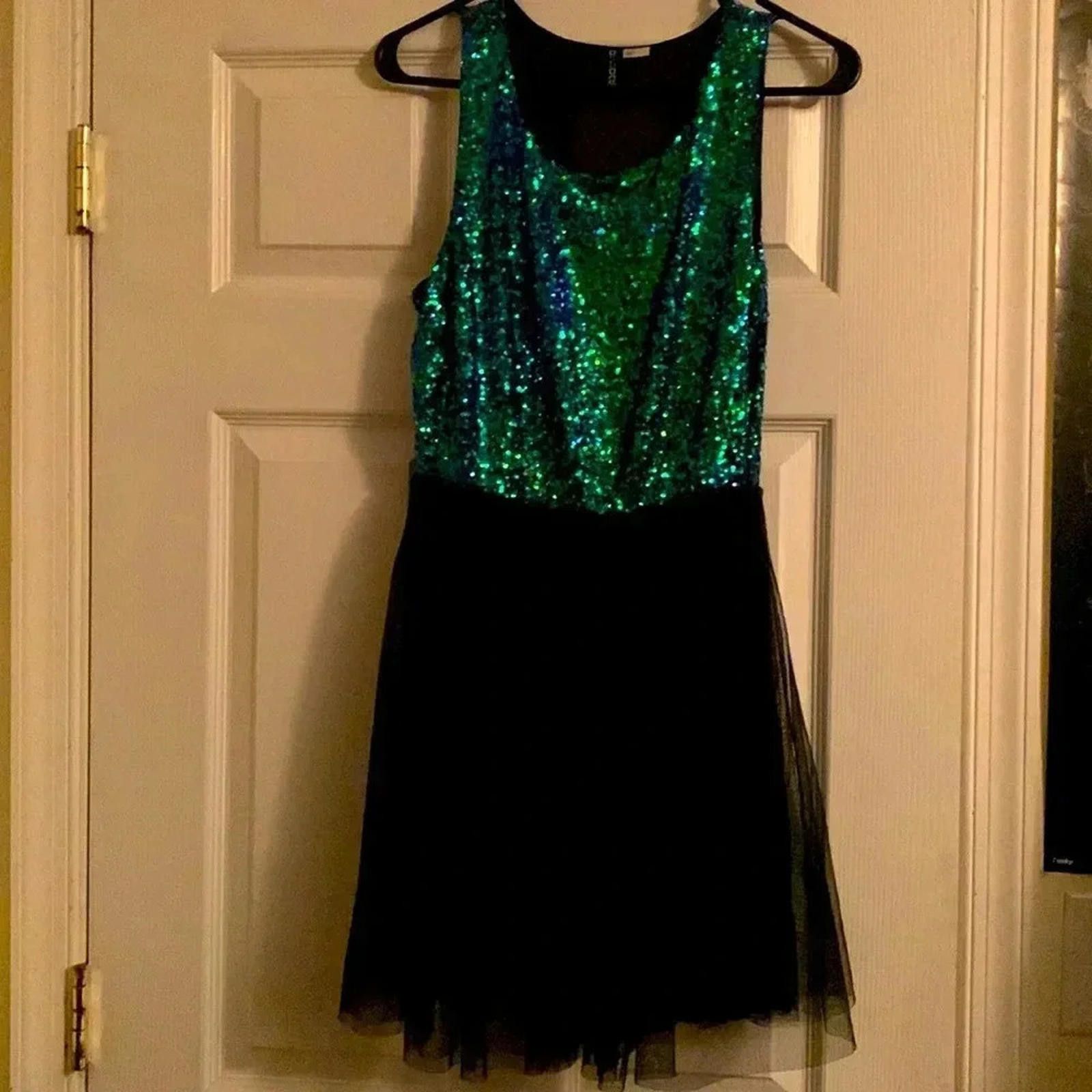 Designer Iridescent dress Size M / US 6-8 / IT 42-44 - 2 Thumbnail