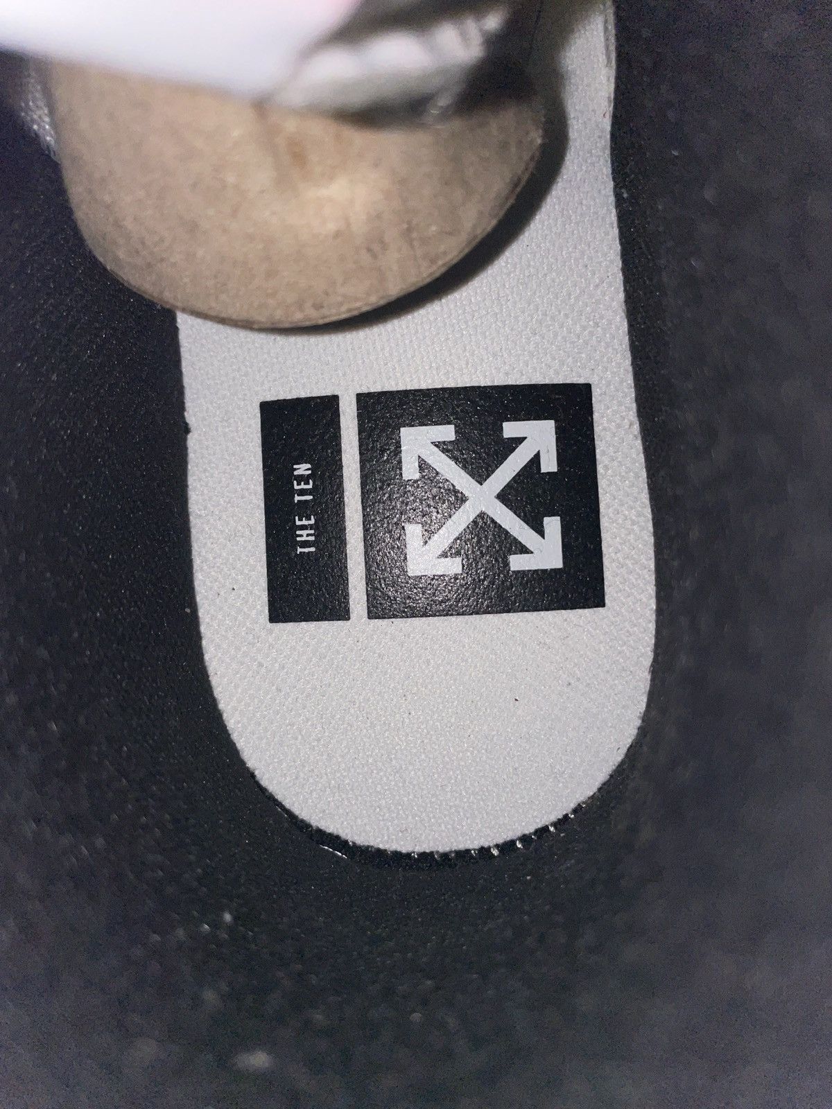 Jordan Brand × Nike × Off-White Jordan 1 Retro High Off-White Chicago Size US 9 / EU 42 - 13 Thumbnail