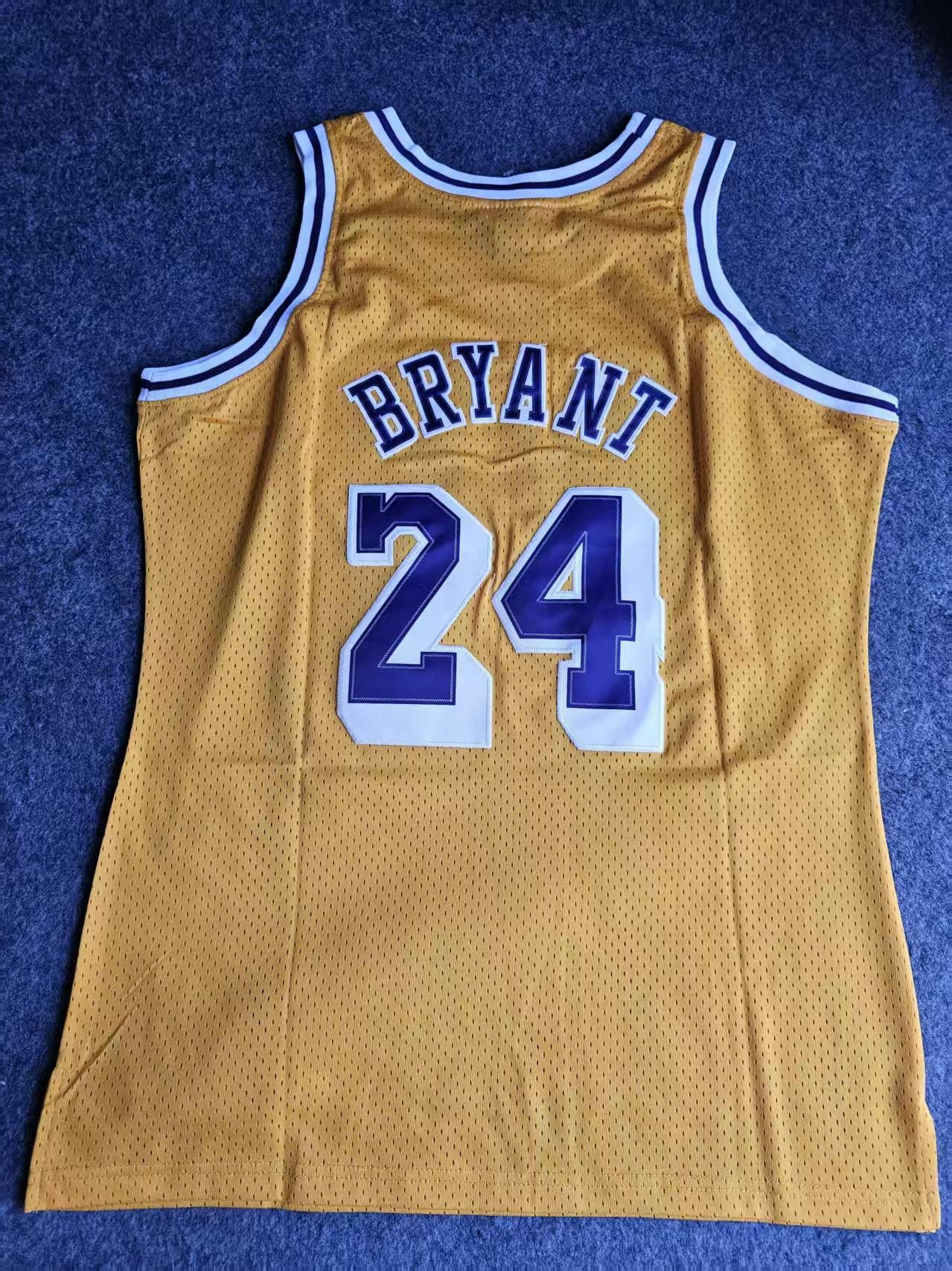 NBA 2007 08 Laker 24 Kobe Bryant Jersey Size US M / EU 48-50 / 2 - 2 Thumbnail
